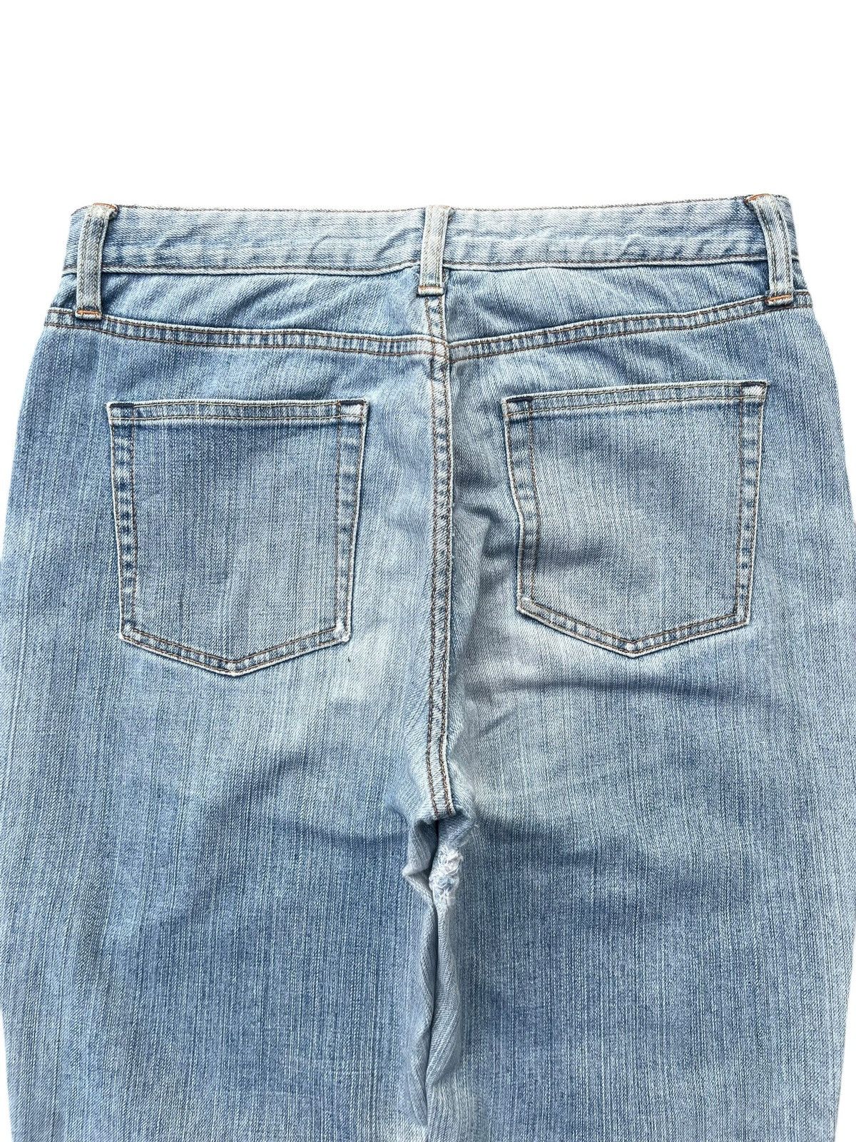 Japanese Brand × Jun Takahashi × Uniqlo Vintage Japanese Brand Light Blue Washed Super Flare Jeans Size US 29 - 4 Thumbnail