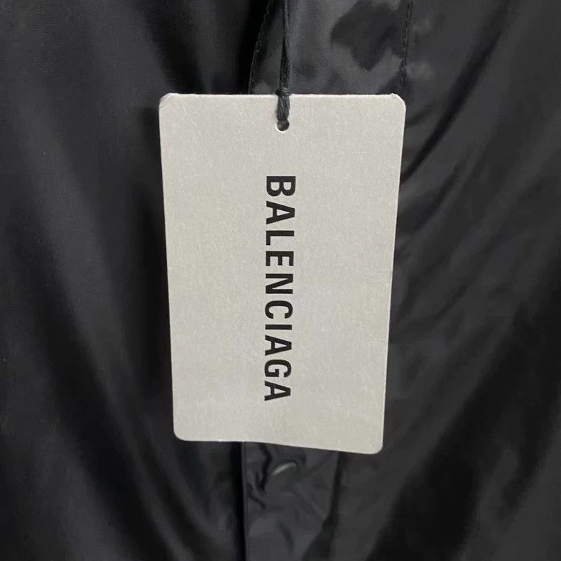 Balenciaga Balenciaga Balenciaga Black and White Logo Windbreaker Jac Size US M / EU 48-50 / 2 - 5 Thumbnail