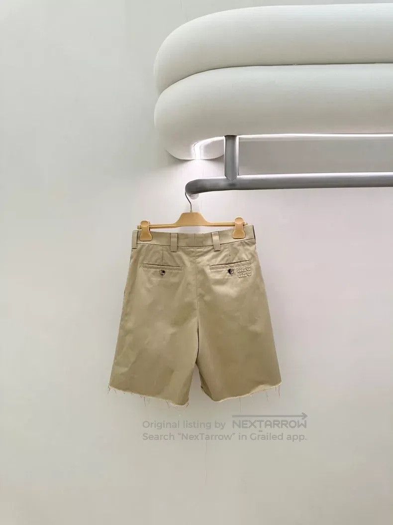 Miu Miu Miu Miu 36 Khaki cropped shorts Size 22" - 2 Thumbnail