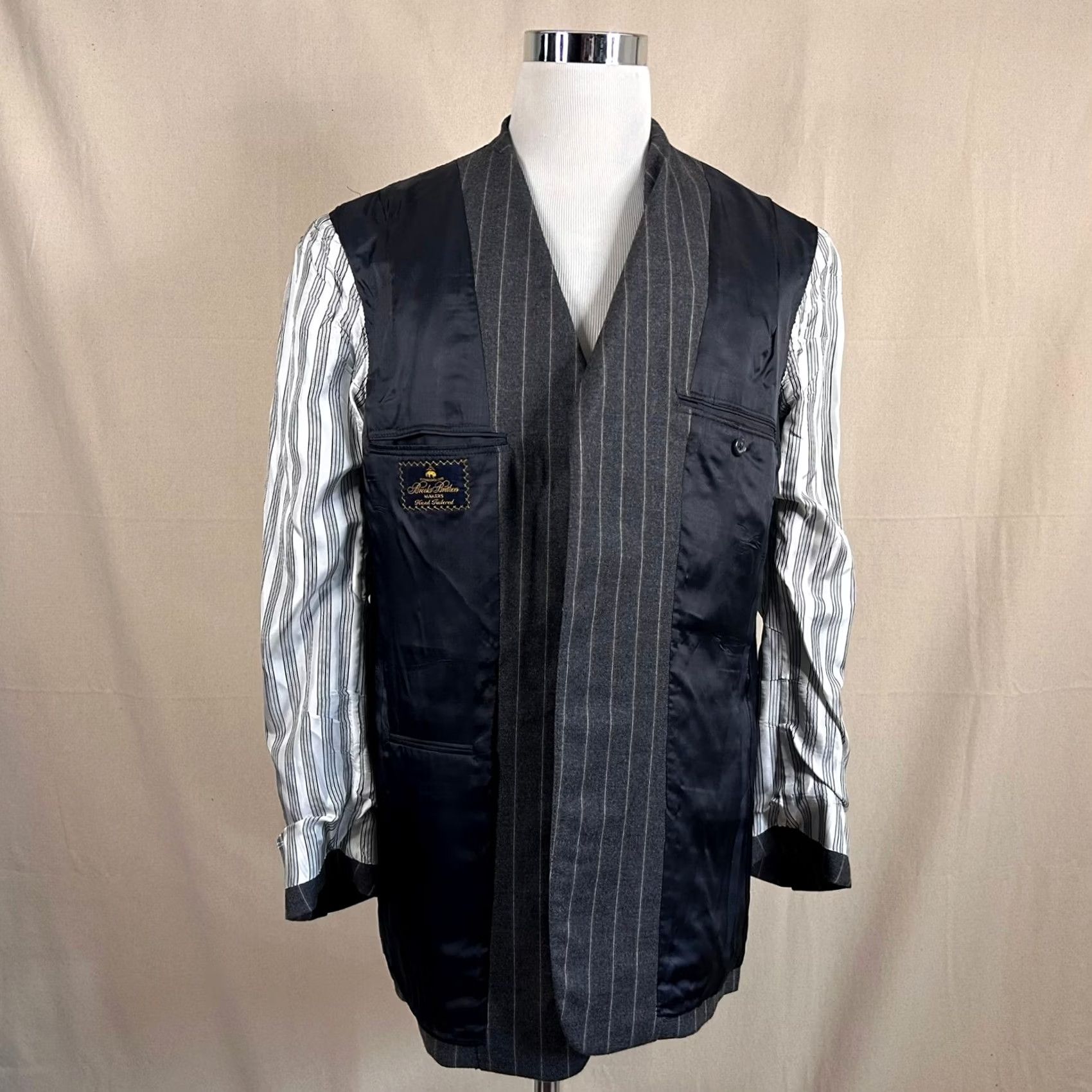Brooks Brothers VINTAGE Brooks Brothers Makers Suit Wool Gray Pinstripe Three Button Vented 42L 34x30 Size 42R - 7 Thumbnail