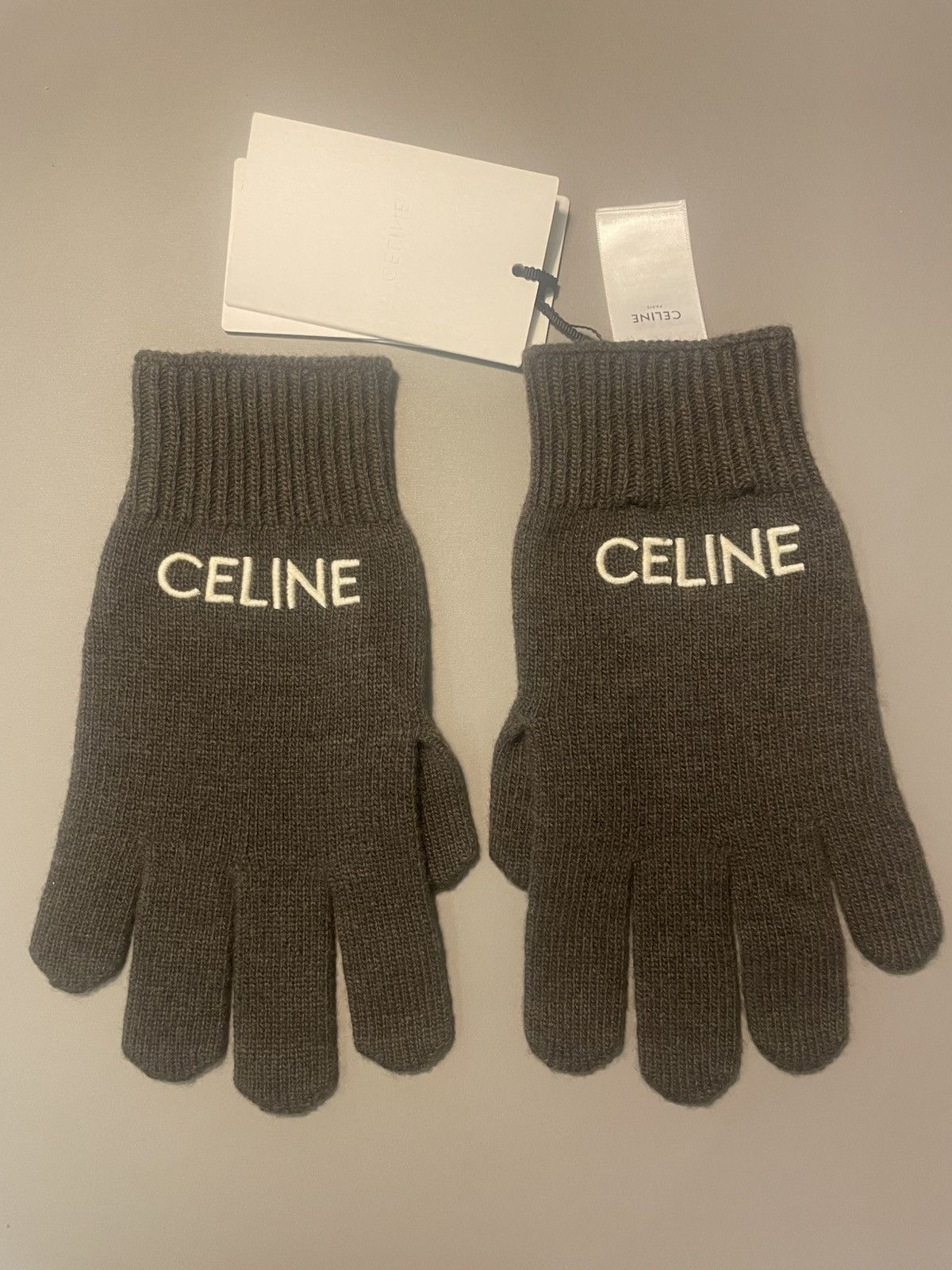 Celine Celine gloves. Olive green. Wool. Size ONE SIZE - 1 Thumbnail