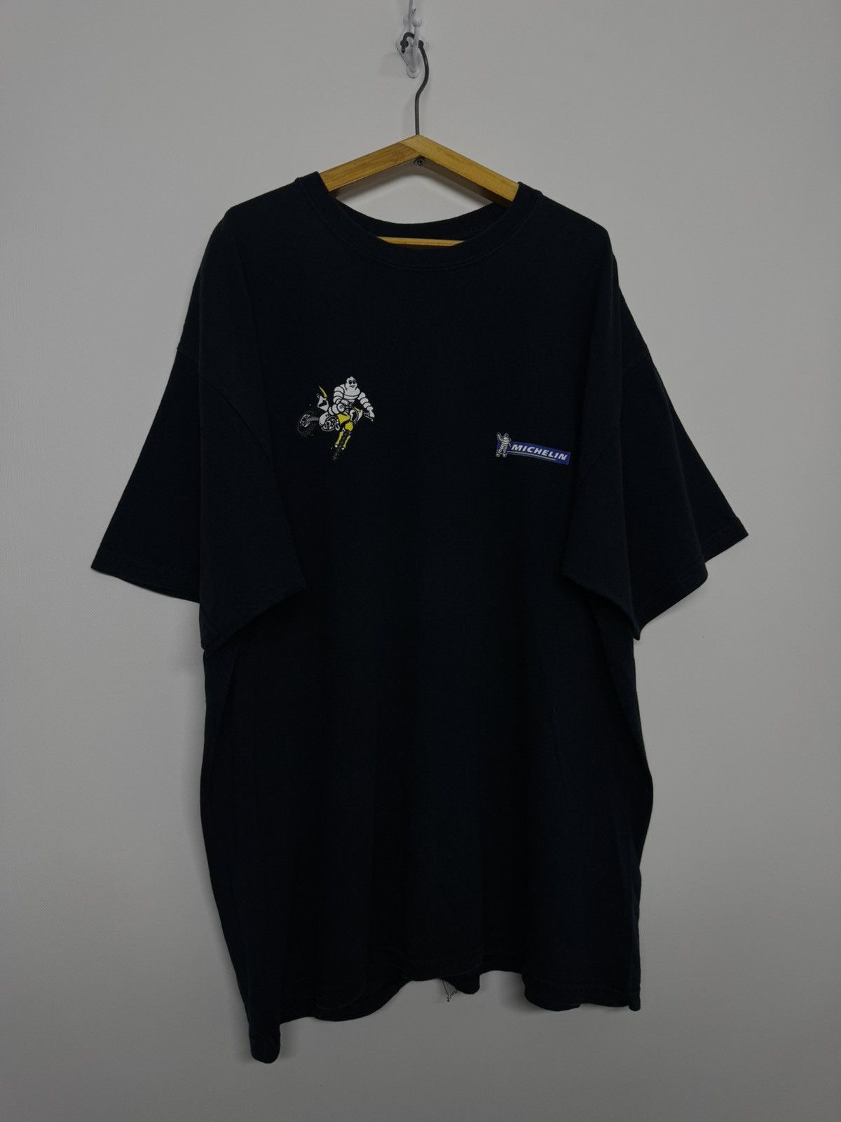 Gildan Vintage Y2k Michelin Big Logo T-Shirt Size US XL / EU 56 / 4 - 5 Thumbnail