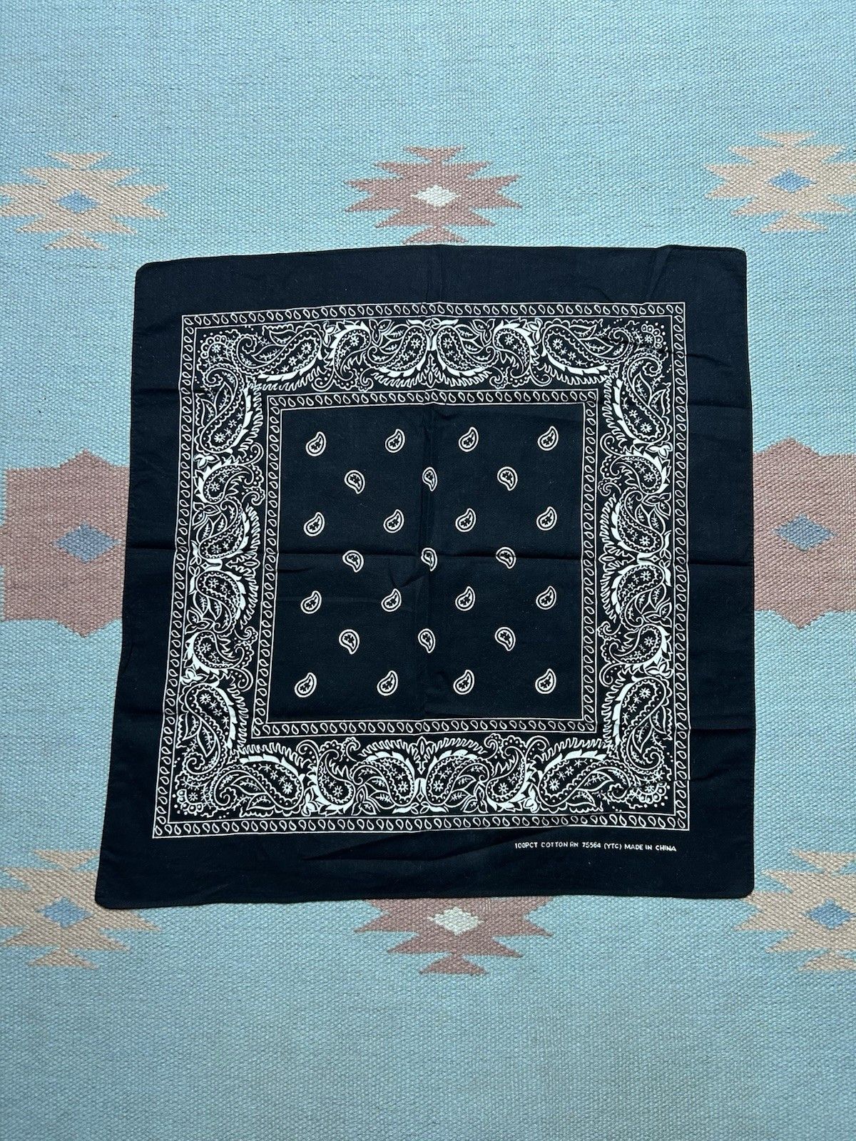 Vintage Vintage bandana handkerchief paisley goth hanky cotton biker Size ONE SIZE - 1 Thumbnail