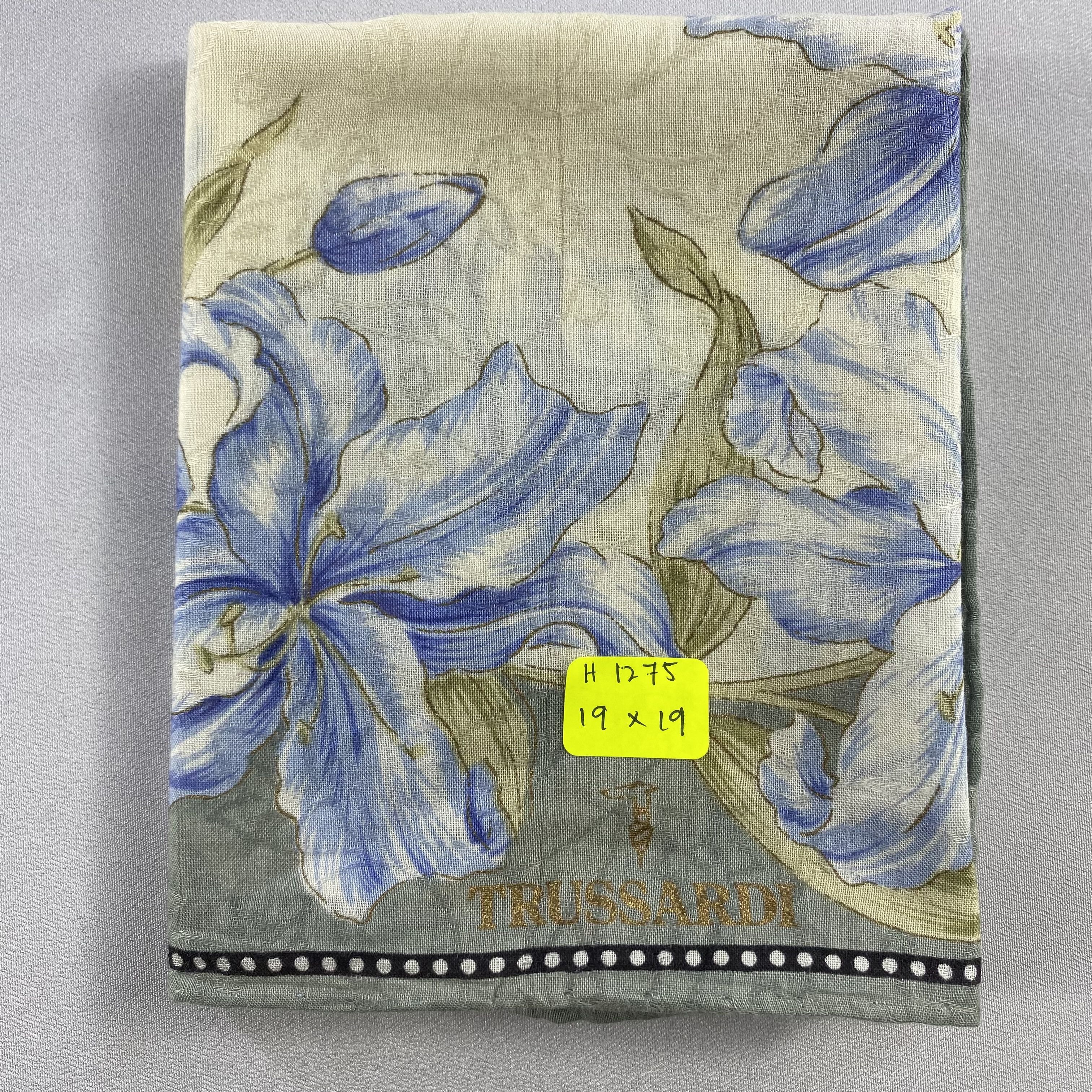 Trussardi × Vintage Trussardi Bandana/ Handkerchief / Neckerchief Size ONE SIZE - 7 Thumbnail