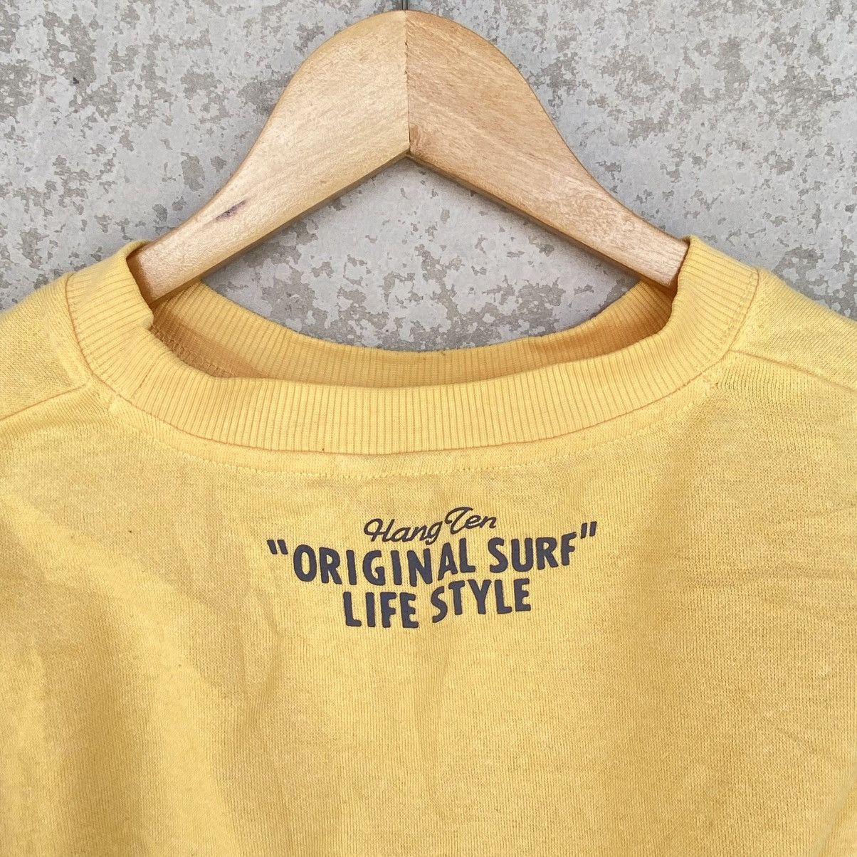 Other Vintage Hang Ten Printed Crewneck Sweatshirt Yellow Size L Size US L / EU 52-54 / 3 - 5 Thumbnail