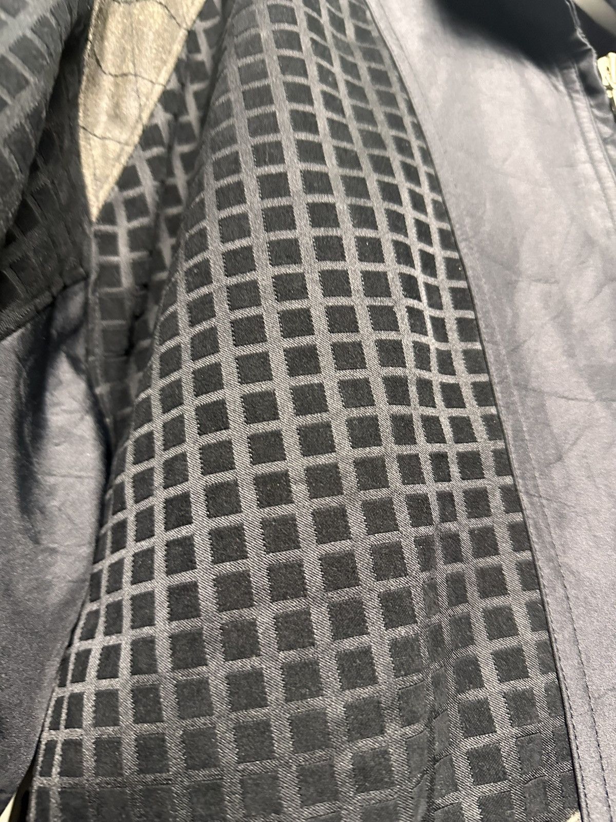 Giorgio Armani Vintage Giorgio Armani Le Collezioni Tonal Grid Zip Jacket Size US L / EU 52-54 / 3 - 12 Thumbnail