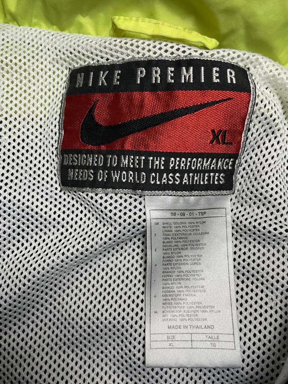 Nike × Vintage Nike Borussia Light Jacket Vntg 90’s Big Logo Swoosh Y2k Size US L / EU 52-54 / 3 - 8 Thumbnail