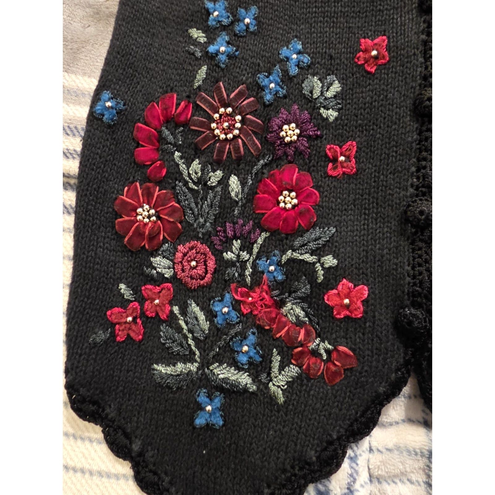 Vintage VINTAGE Erika Knit Cradigan Sweater Vest Embroidered Flowers Black Womens Large Size L / US 10 / IT 46 - 3 Thumbnail
