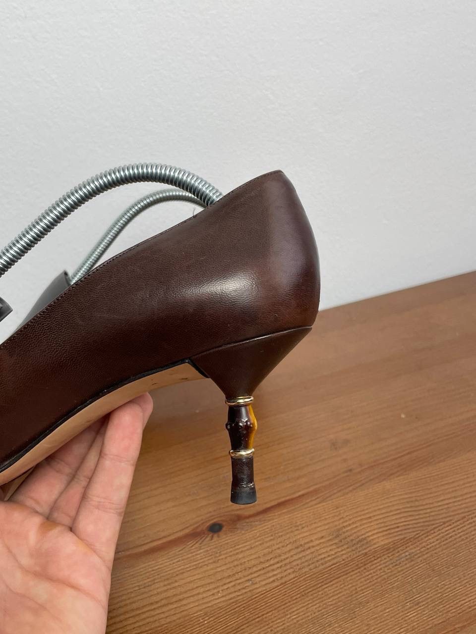 Gucci × Vintage Gucci Vintage Brown Bamboo Leather Pumps Luxury Brand Size US 8 / IT 38 - 5 Thumbnail