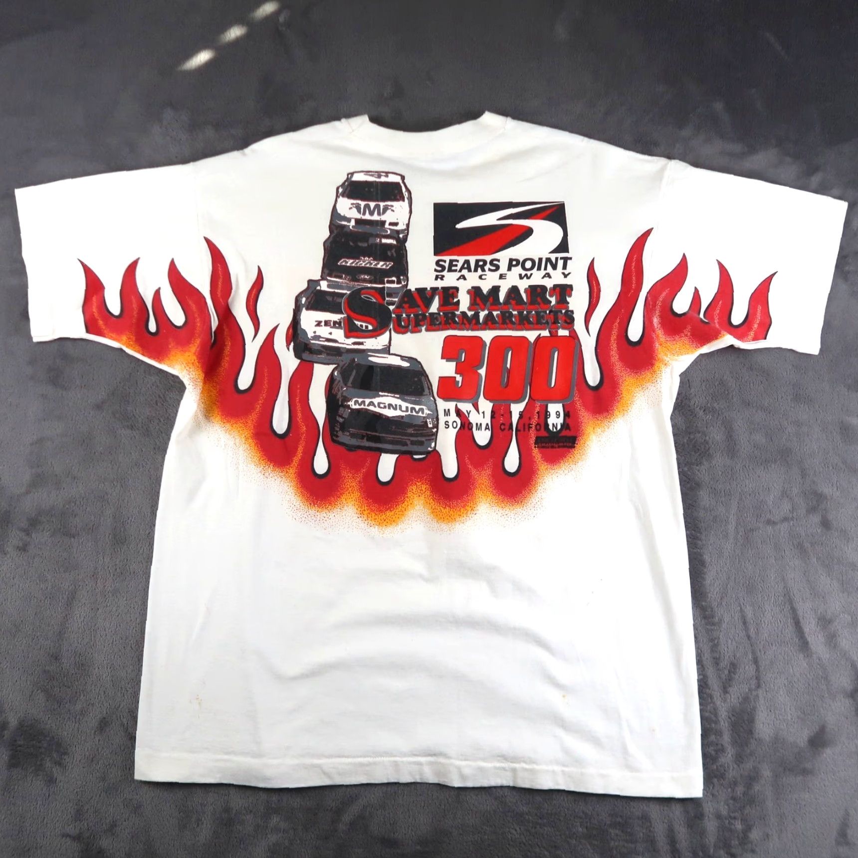 Fruit Of The Loom VINTAGE 1994 90s Flame Save Mart 300 T-Shirt Men XL White Circle Bell Nascar Graphic Print Size US XL / EU 56 / 4 - 2 Thumbnail