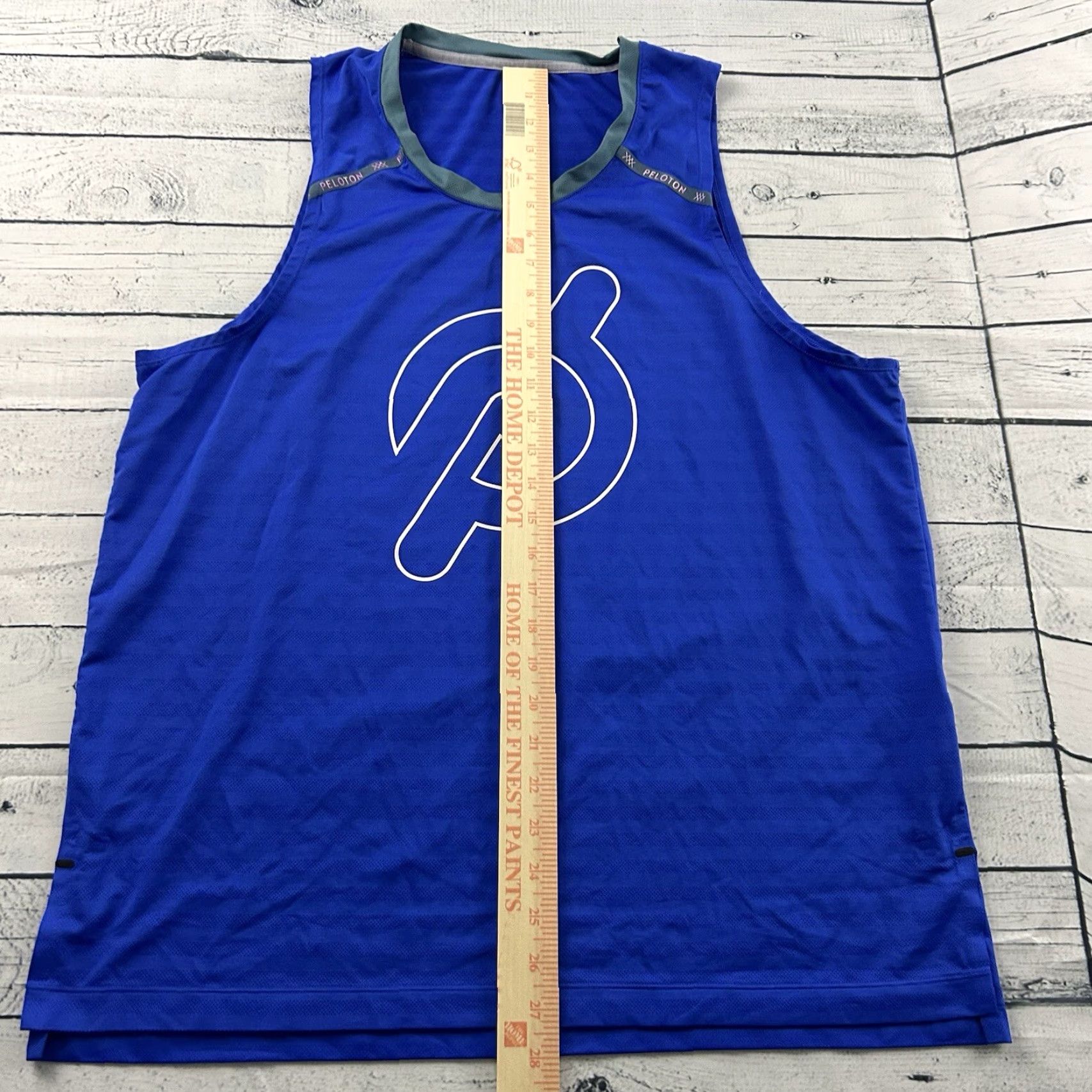 Rhone Rhone Peloton Sleeveless Athletic Shirt Men's XL Blue Tank Athletic Shirt XL Blue Mens Rhone Peloton Sleeveless Shirt Size US XL / EU 56 / 4 - 2 Thumbnail