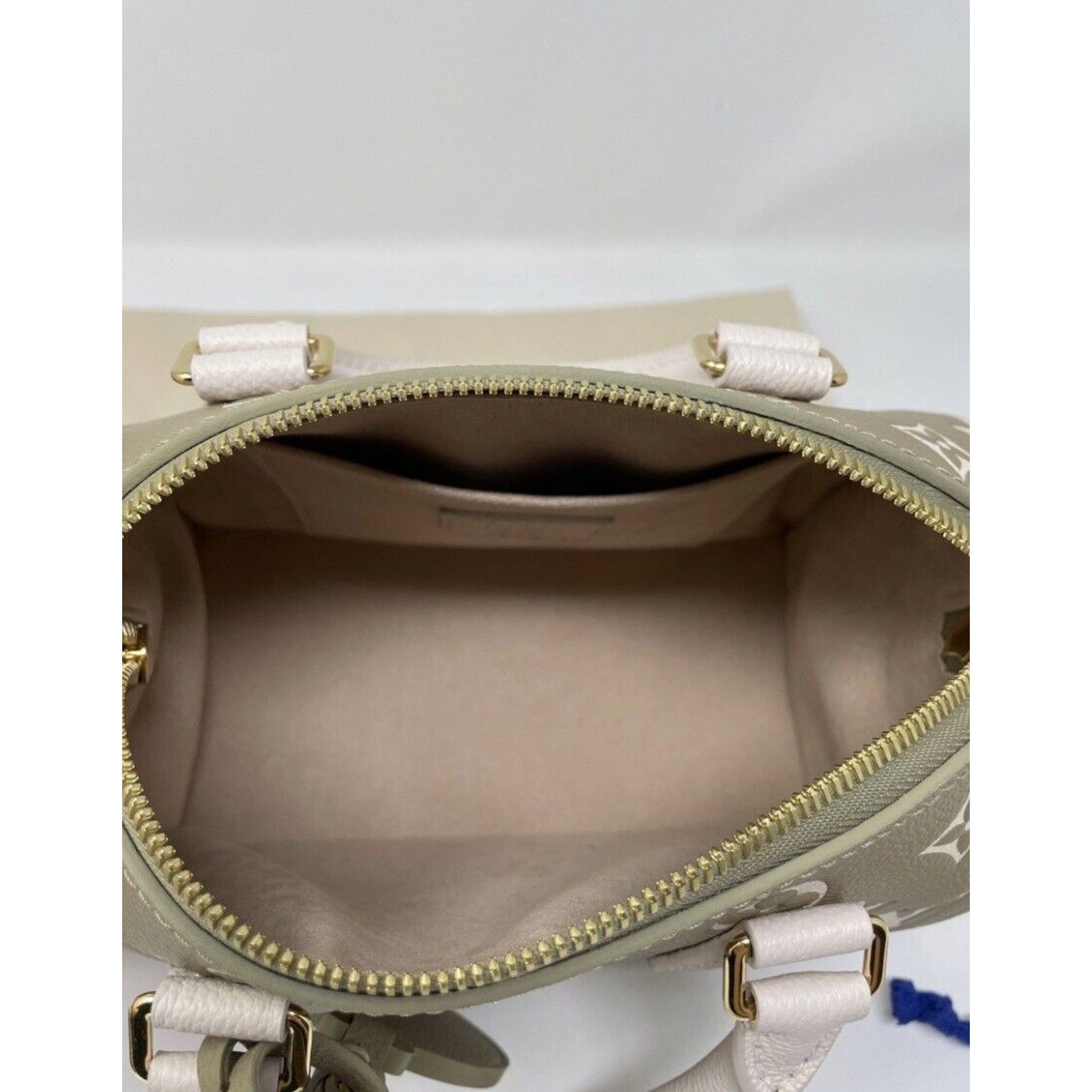 Louis Vuitton Louis Vuitton Speedy Bandouliere Satchel Bag 20 KhaKI Size ONE SIZE - 12 Thumbnail
