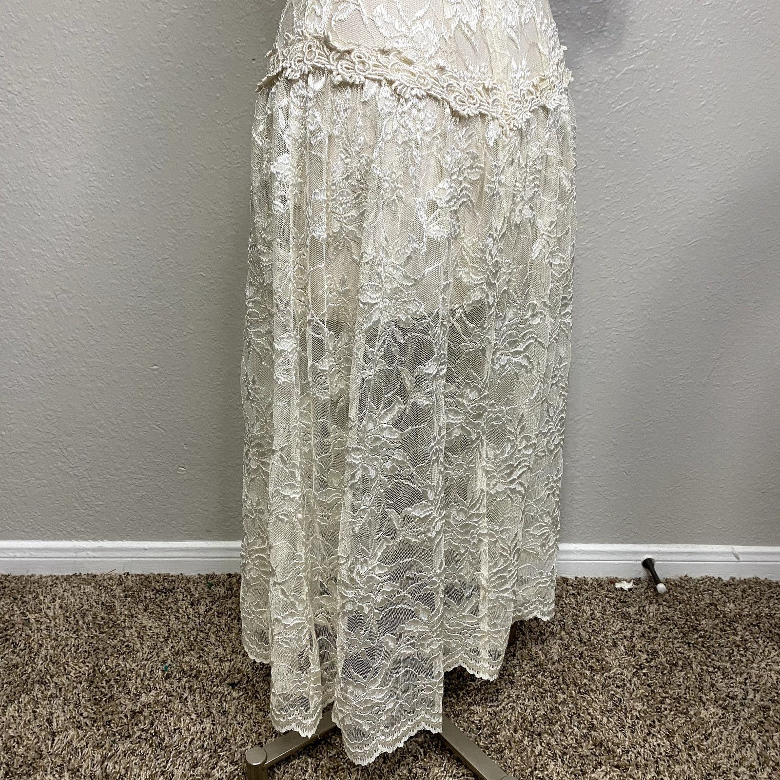 Other Beautiful VIntage 60's Sheer Lace Beaded Wedding Dress Size L / US 10 / IT 46 - 17 Thumbnail