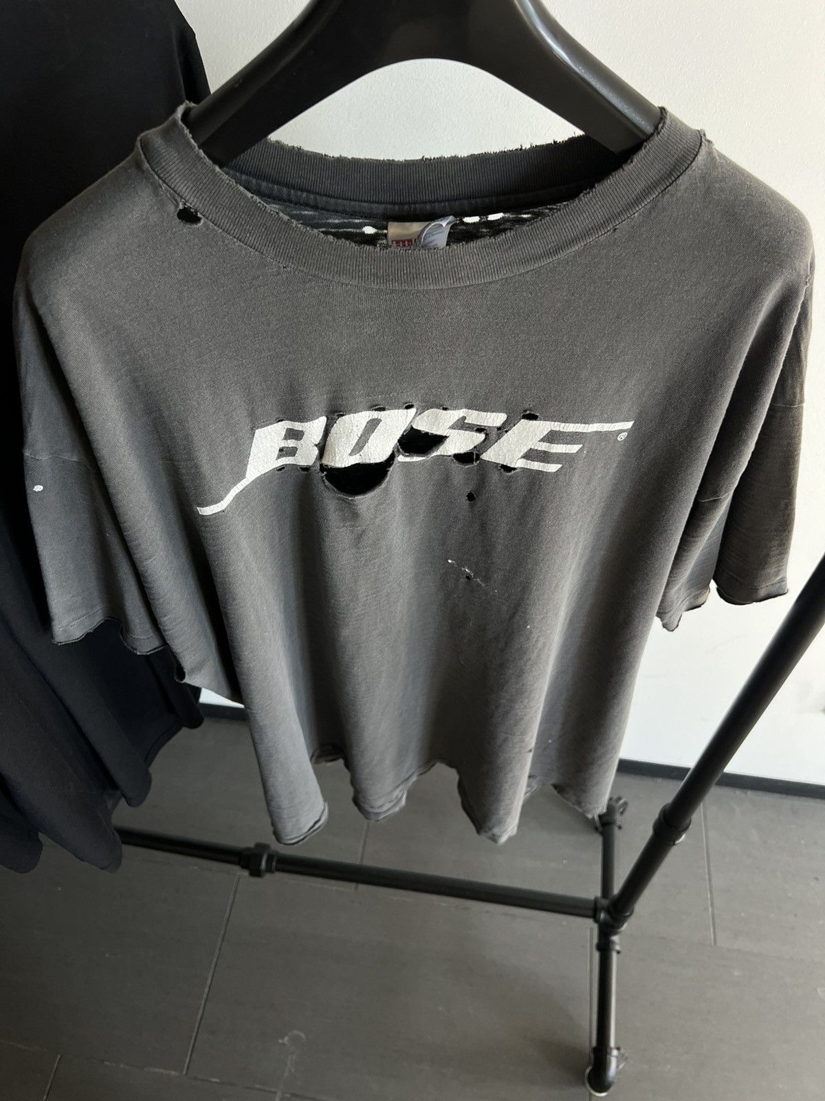 Vintage Vintage Perfectly Thrashed Bose Tee Size US XL / EU 56 / 4 - 3 Thumbnail