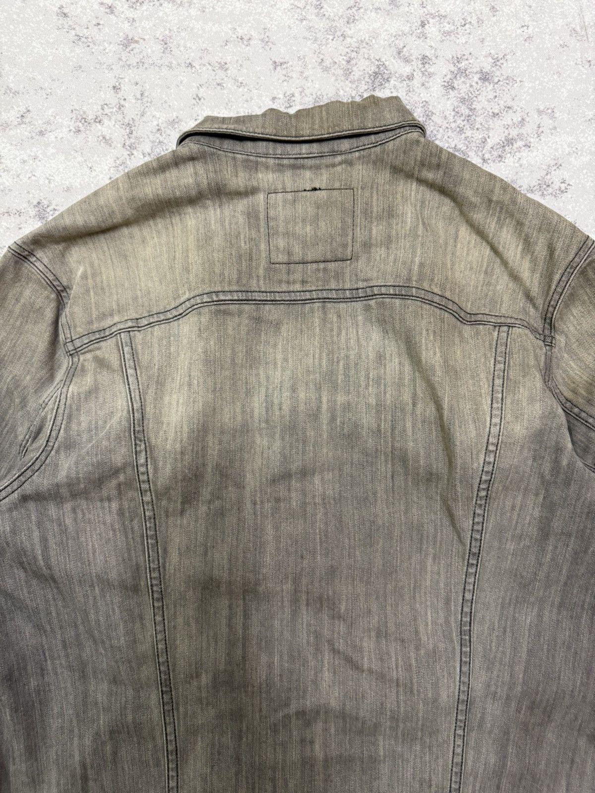 Levi's Levi’s Black Fade Denim Trucker Jacket Size US M / EU 48-50 / 2 - 17 Thumbnail