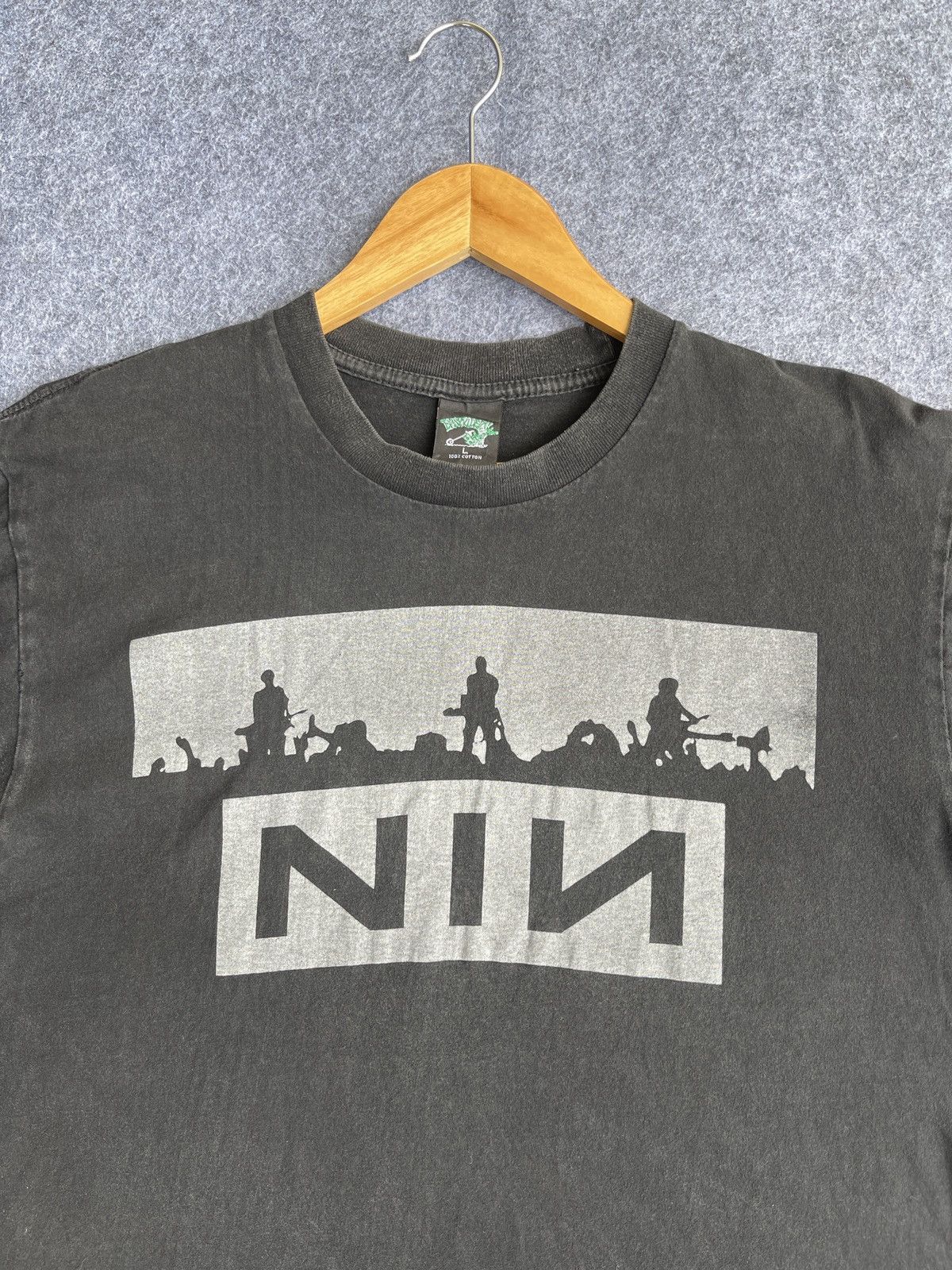 Band Tees SUN FADED🔥Rare🔥Vtg Nine Inch Nails Band T Shirt Size US L / EU 52-54 / 3 - 9 Thumbnail
