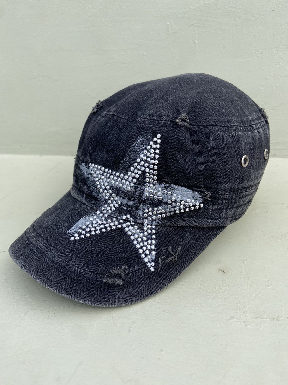 If Six Was Nine 2000s star big studded patrol hat Size ONE SIZE - 1 Thumbnail