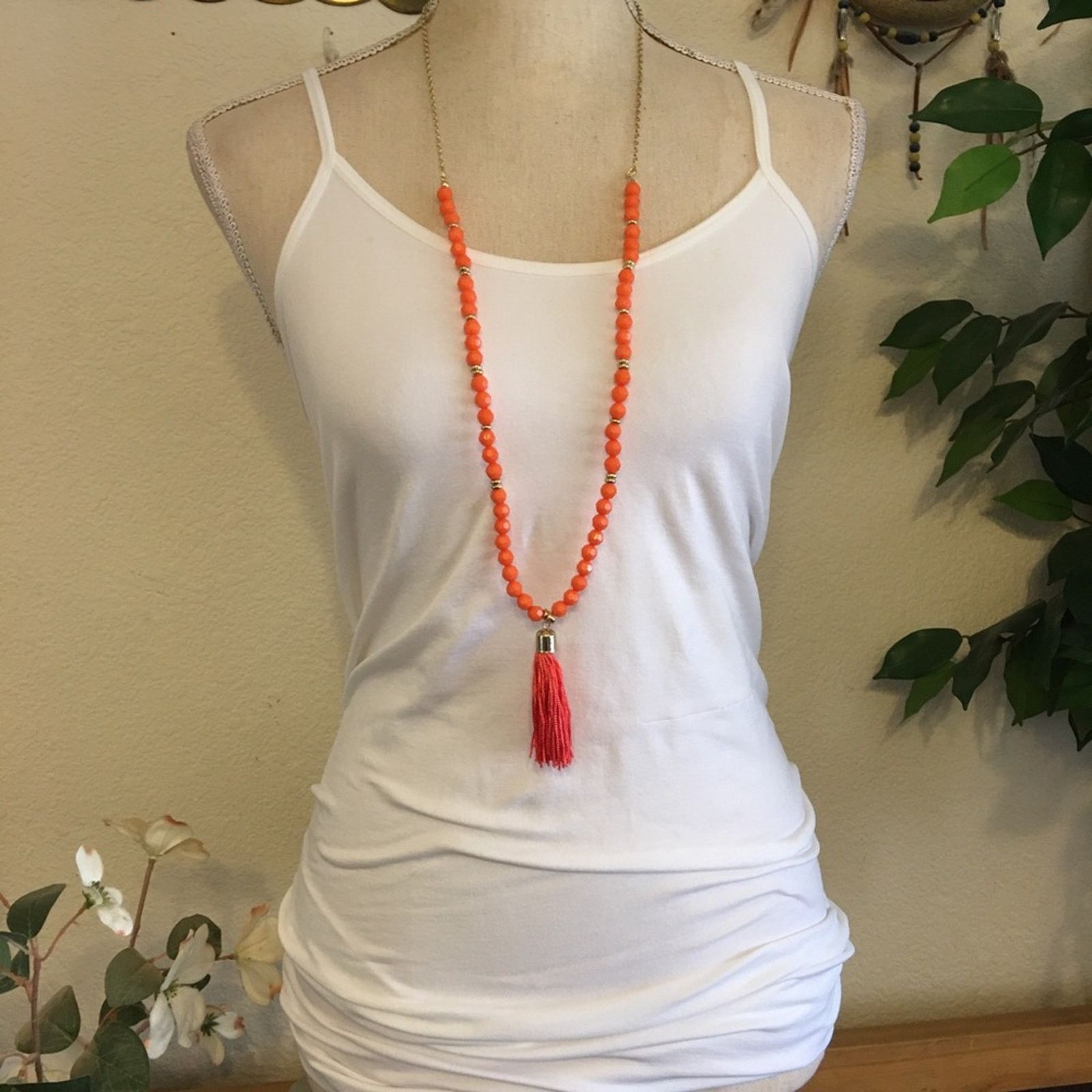 Jewelry Coral bead tassel gold accent chain long necklace Size ONE SIZE - 3 Thumbnail