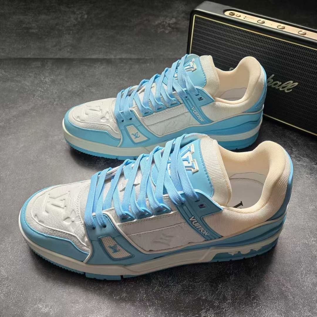 Louis Vuitton Louis Vuitton Training Blue Lowtop Sneakers 41 Men Size US 8.5 / EU 41-42 - 1 Thumbnail