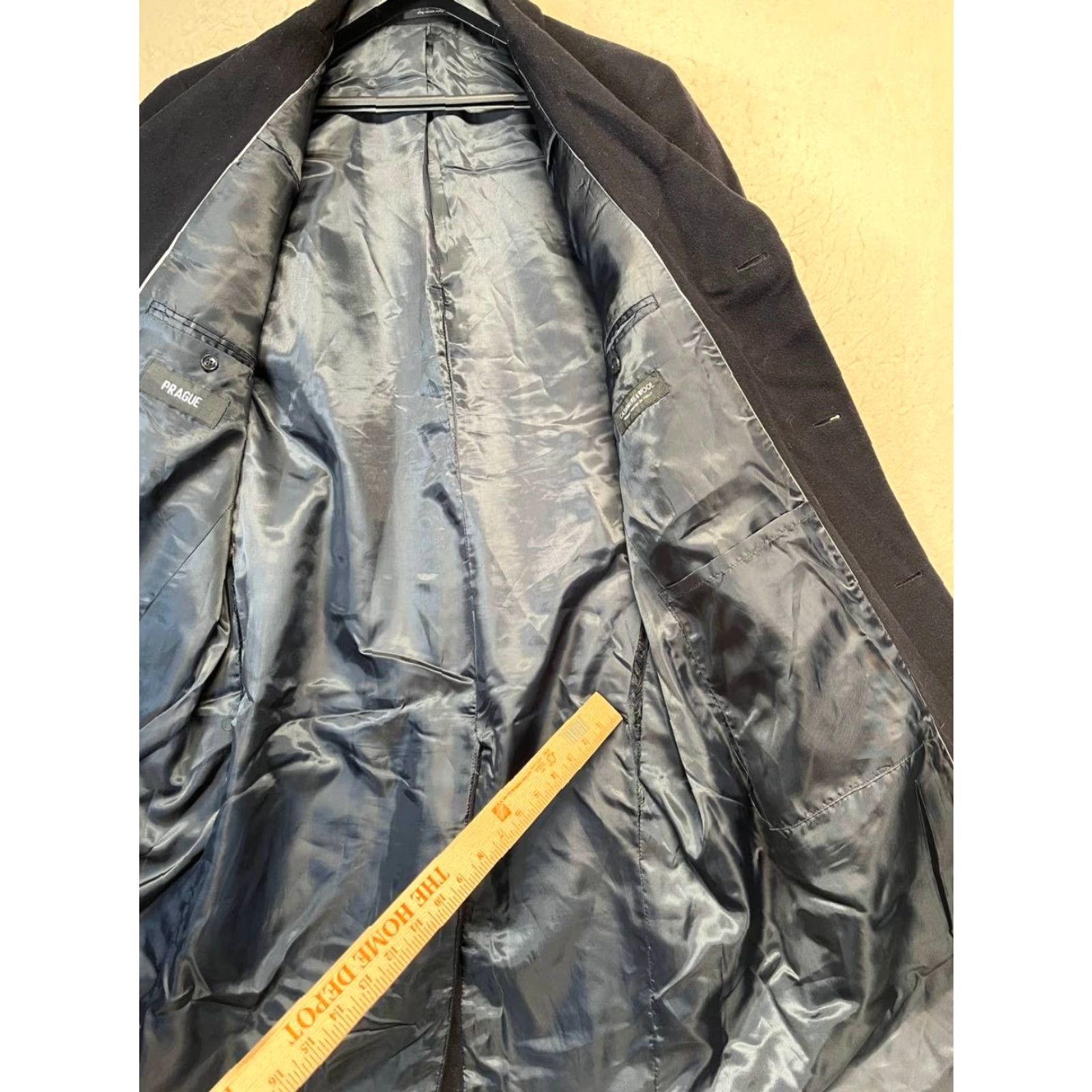 Vintage VINTAGE Prague Coat Black Long Overcoat 46R Wool Cashmere Blend Button Lined Pockets Men’s Formal Executive Holiday/Business Size US S / EU 44-46 / 1 - 6 Thumbnail
