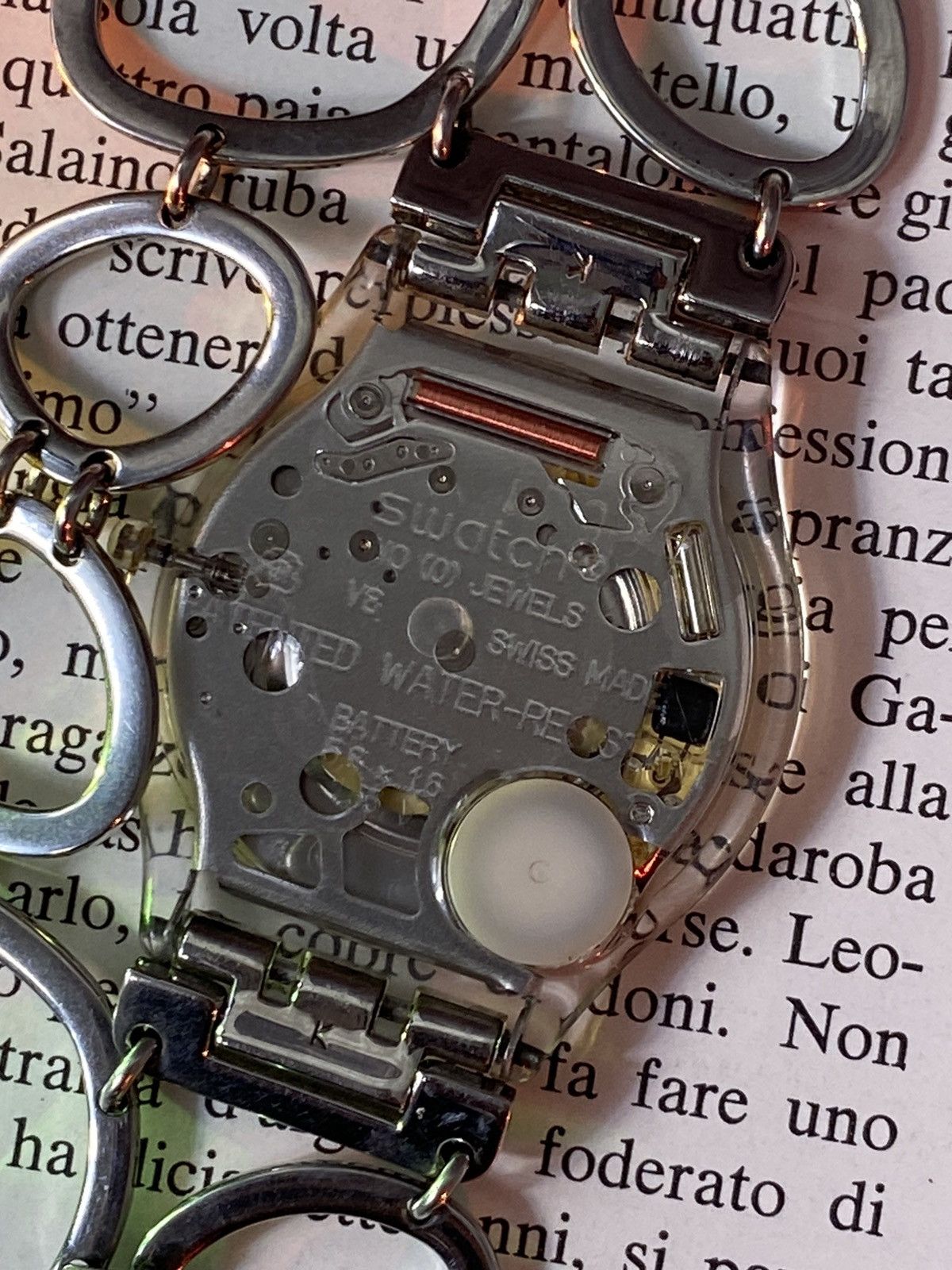 Japanese Brand × Swatch × Vintage 2006 Swatch Swiss: Futuristic Watch ✨ Size ONE SIZE - 6 Thumbnail
