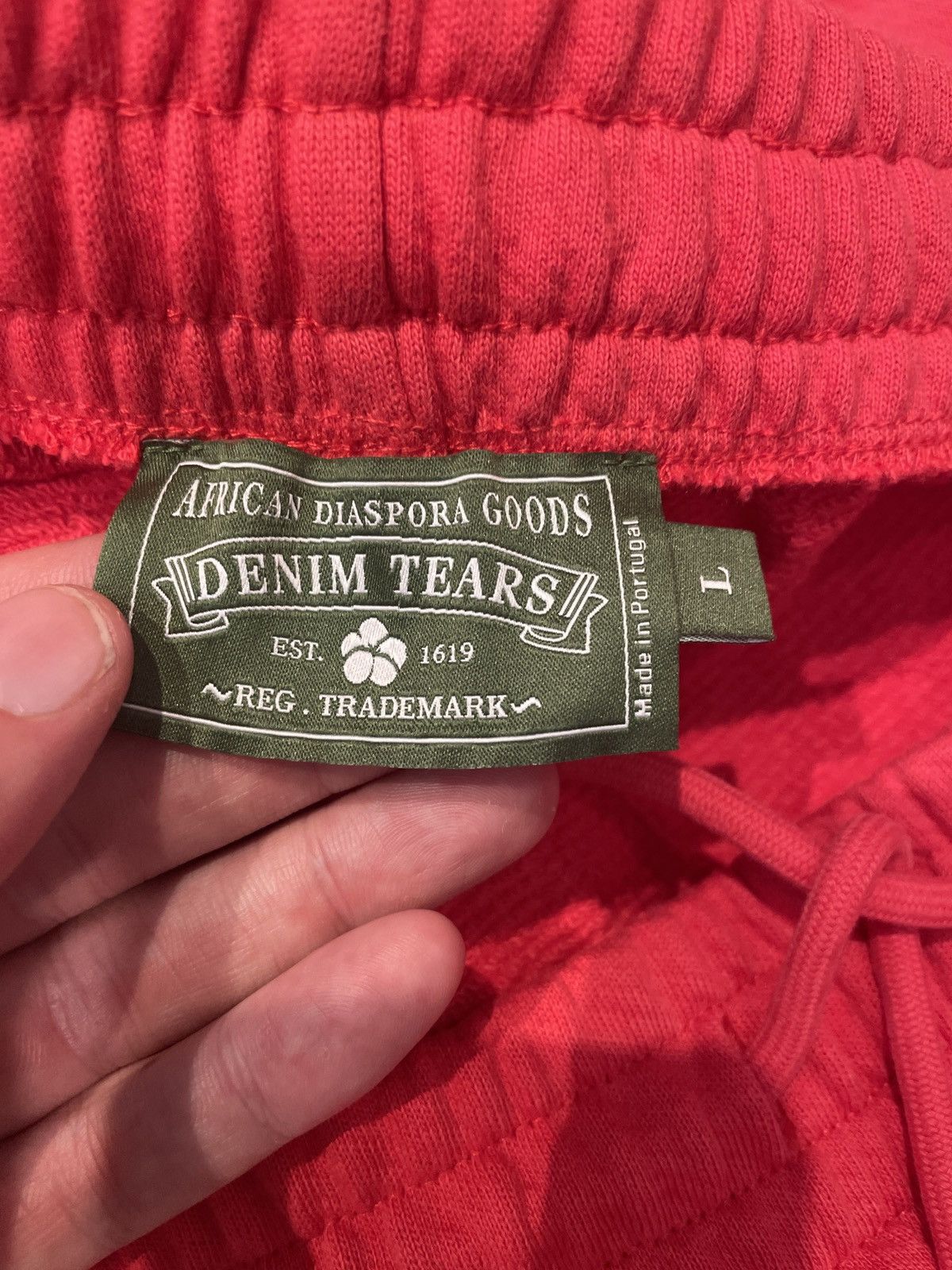 DENIM TEARS Denim Tears Cotton Wreath Sweatpants Red Size US 34 / EU 50 - 2 Thumbnail