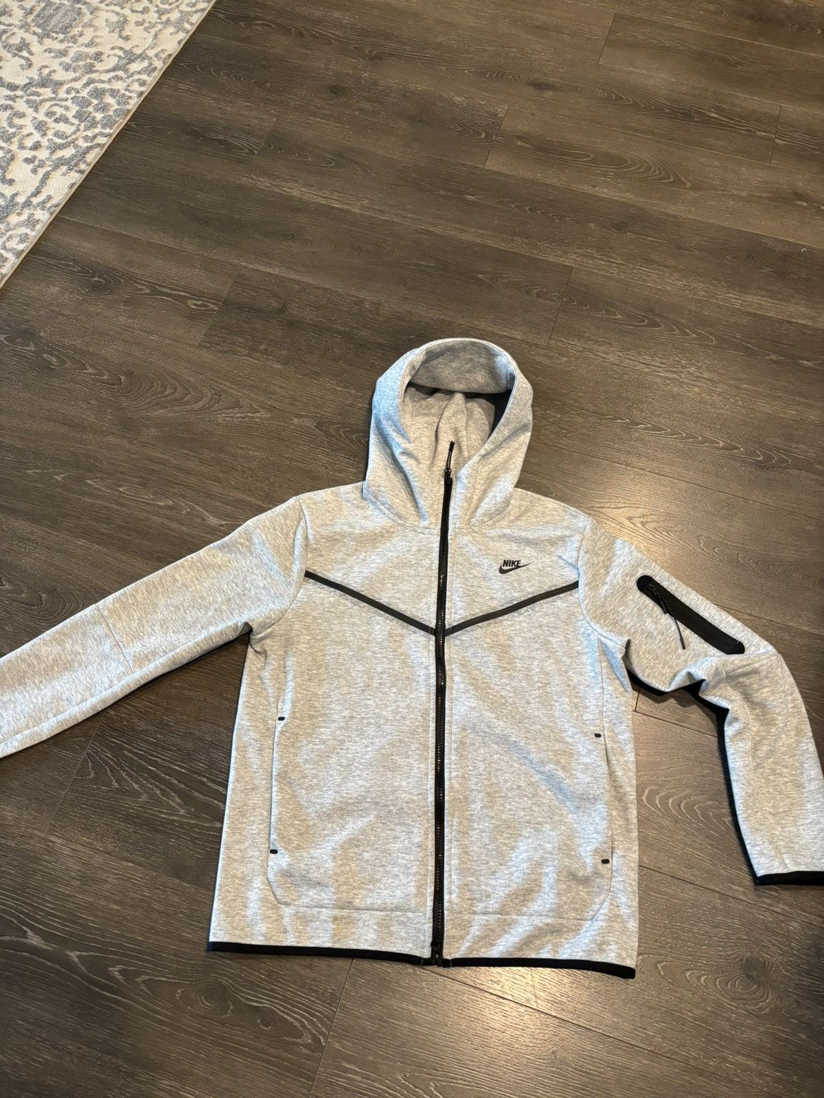Nike Men’s M Grey Nike Tech Fleece Hoodie - Gently Worn,Excellent Size US M / EU 48-50 / 2 - 3 Thumbnail
