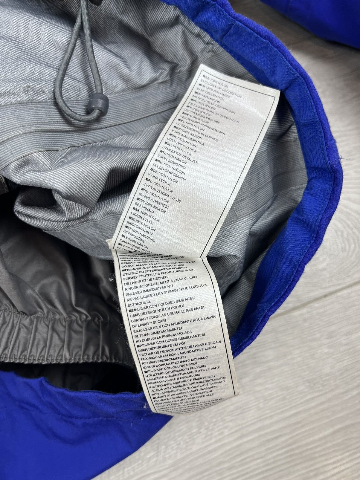 Vintage Nike ACG Vintage 00s Blue Waterproof Gorpcore Jacket Size US S / EU 44-46 / 1 - 14 Thumbnail