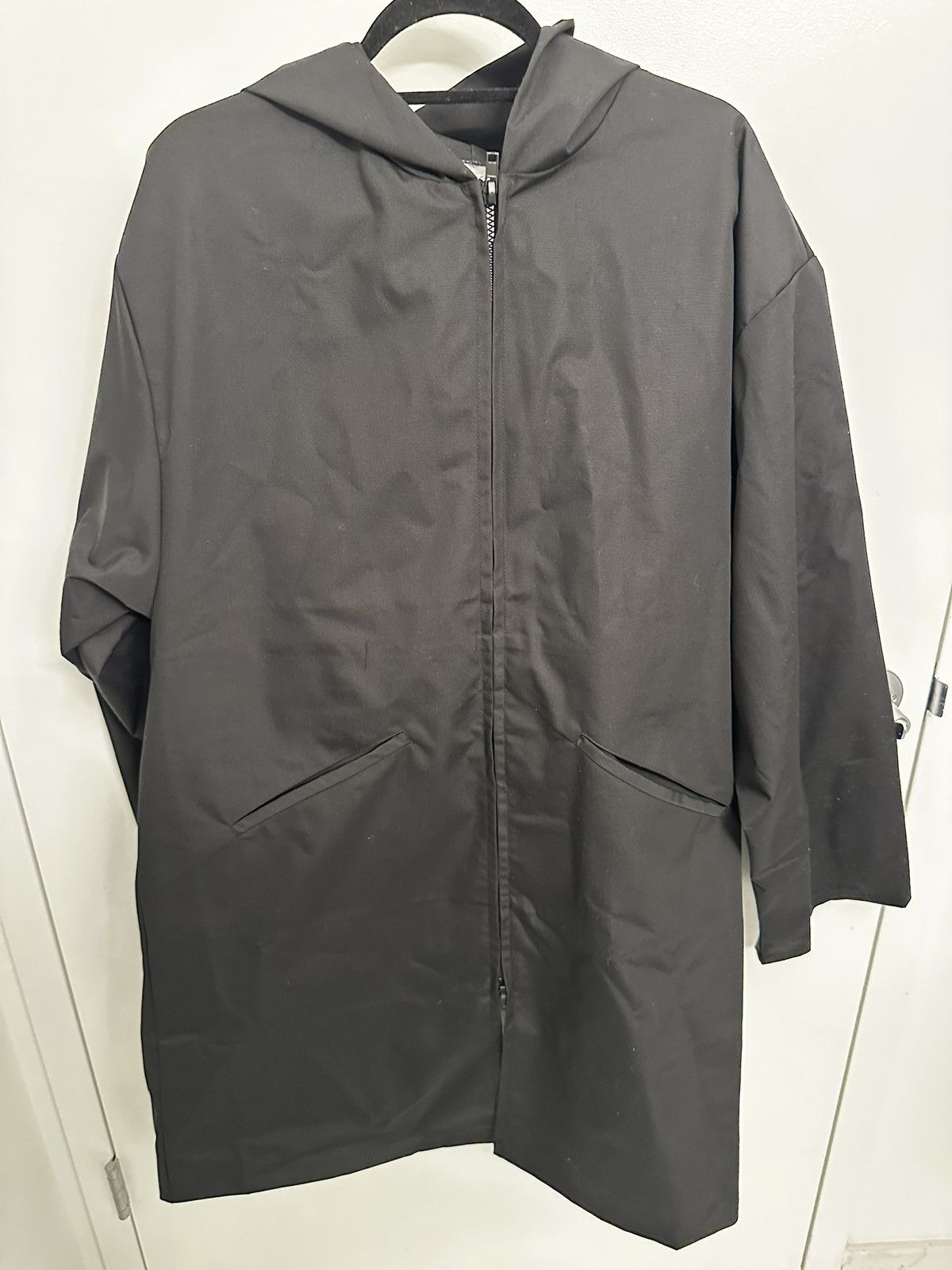 Yeezy Yeezy Season 10 RC-02 Raincoat — Black Size US XL / EU 56 / 4 - 6 Thumbnail