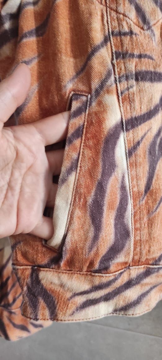 Vintage KRIZIA VINTAGE LEOPARD JEANS JACKET ITALY SIZE M Size M / US 6-8 / IT 42-44 - 14 Thumbnail