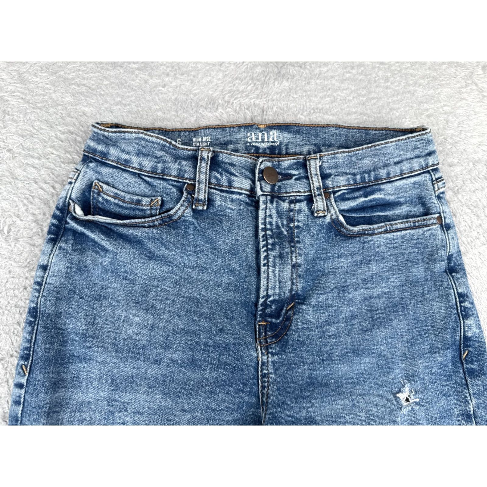 Vintage A.N.A Jeans Women’s 6 Blue Denim Straight Leg High Rise 26x25 Button Zip 5-Pocket Distressed Cotton Blend Jeans Womens (90s, American Designer Theme) Size 28" / US 6 / IT 42 - 4 Thumbnail