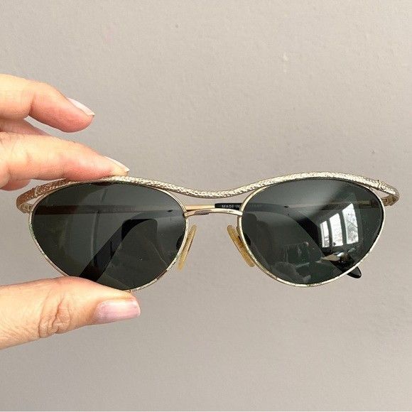 Paloma Picasso Vintage Paloma Picasso Gold Oval Cat Eye Sunglasses 🇩🇪 Size ONE SIZE - 2 Thumbnail