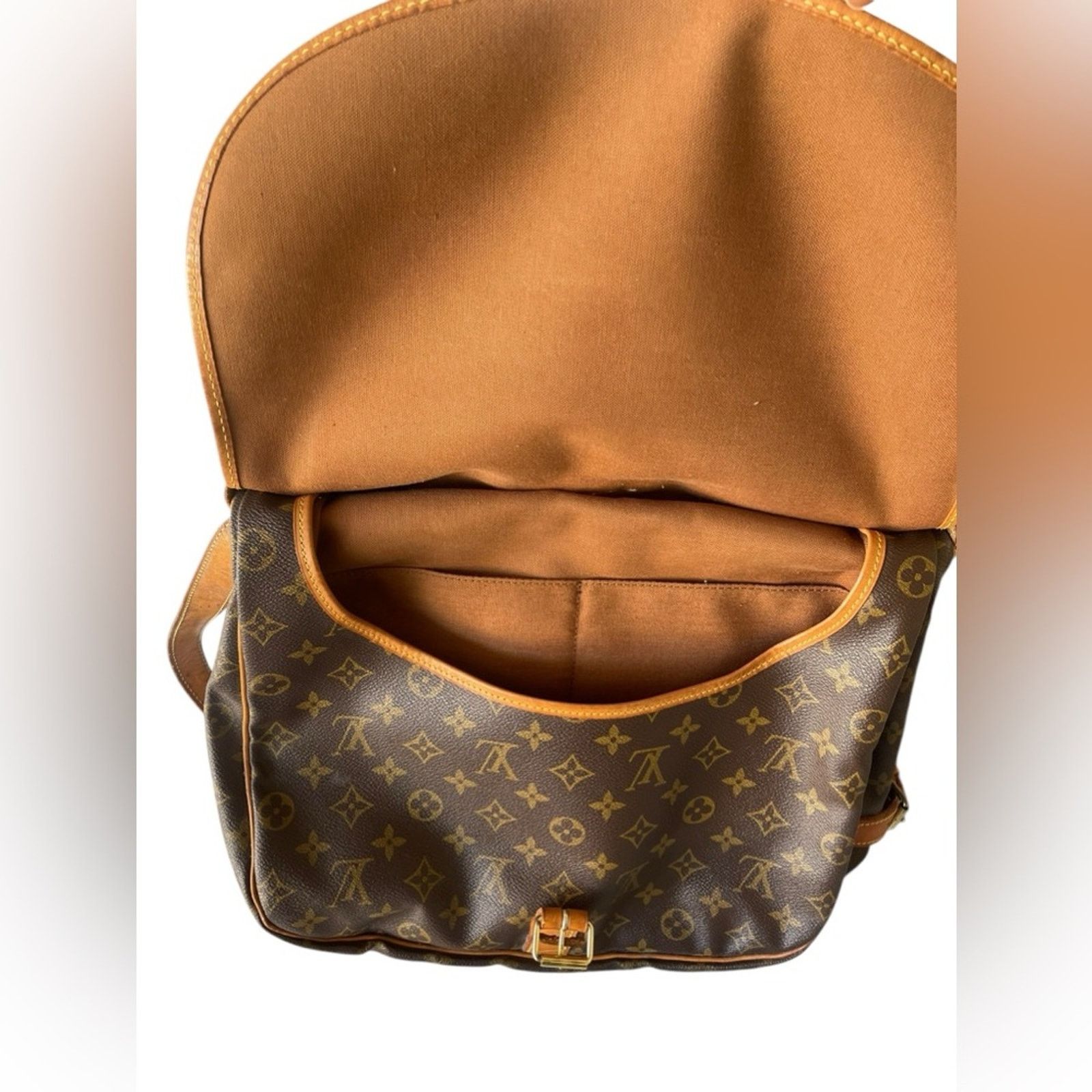 Louis Vuitton Louis Vuitton Vintage Samur 35 Crossbody Size ONE SIZE - 8 Thumbnail