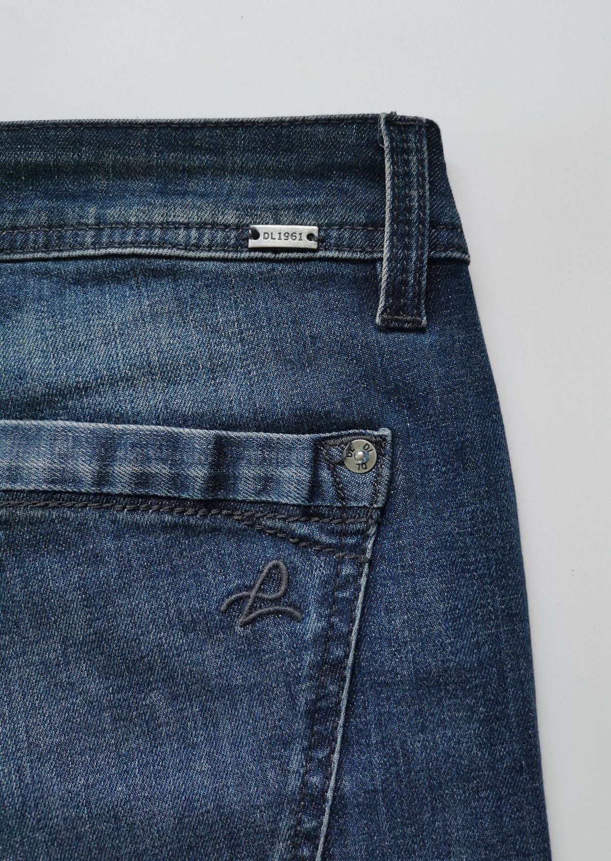 DL1961 DL1961 Joy High Rise Flare Bootcut Revolt Distressed Jeans Size 32" / US 10 / IT 46 - 8 Thumbnail