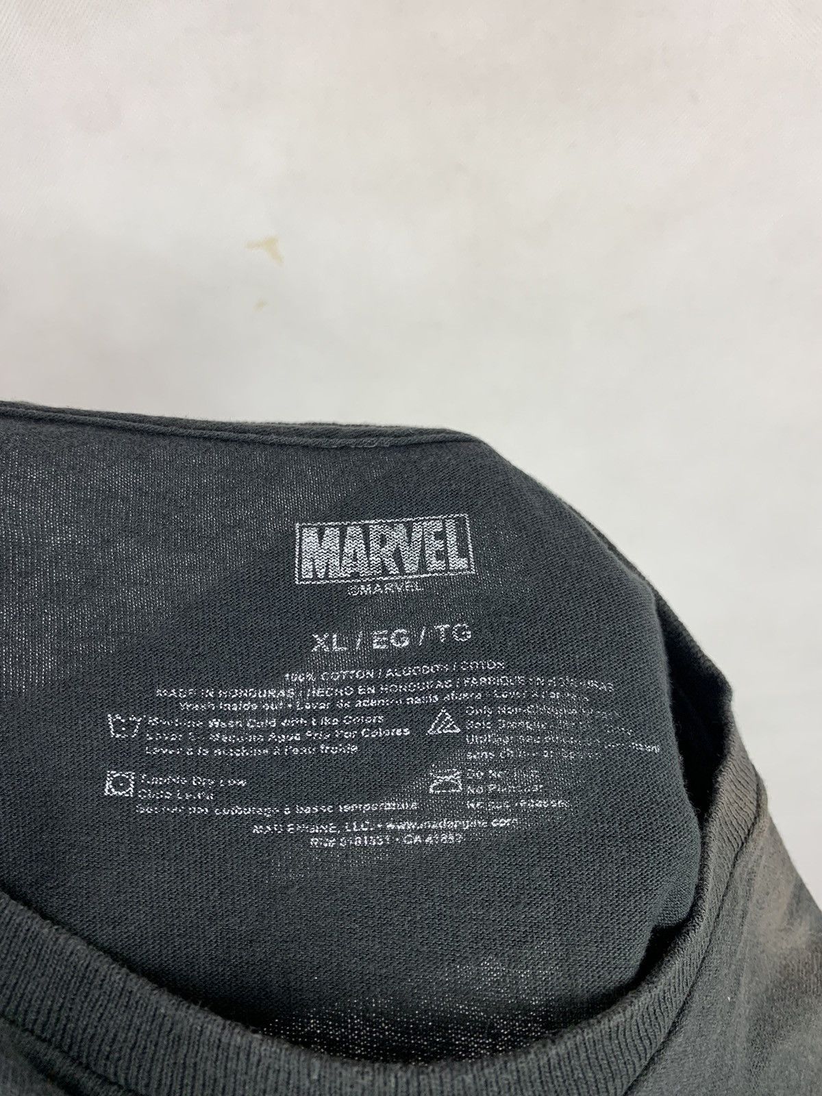 Marvel Comics Steals! The Infinity Gauntlet Marvel Comics Tee Size US XL / EU 56 / 4 - 6 Thumbnail
