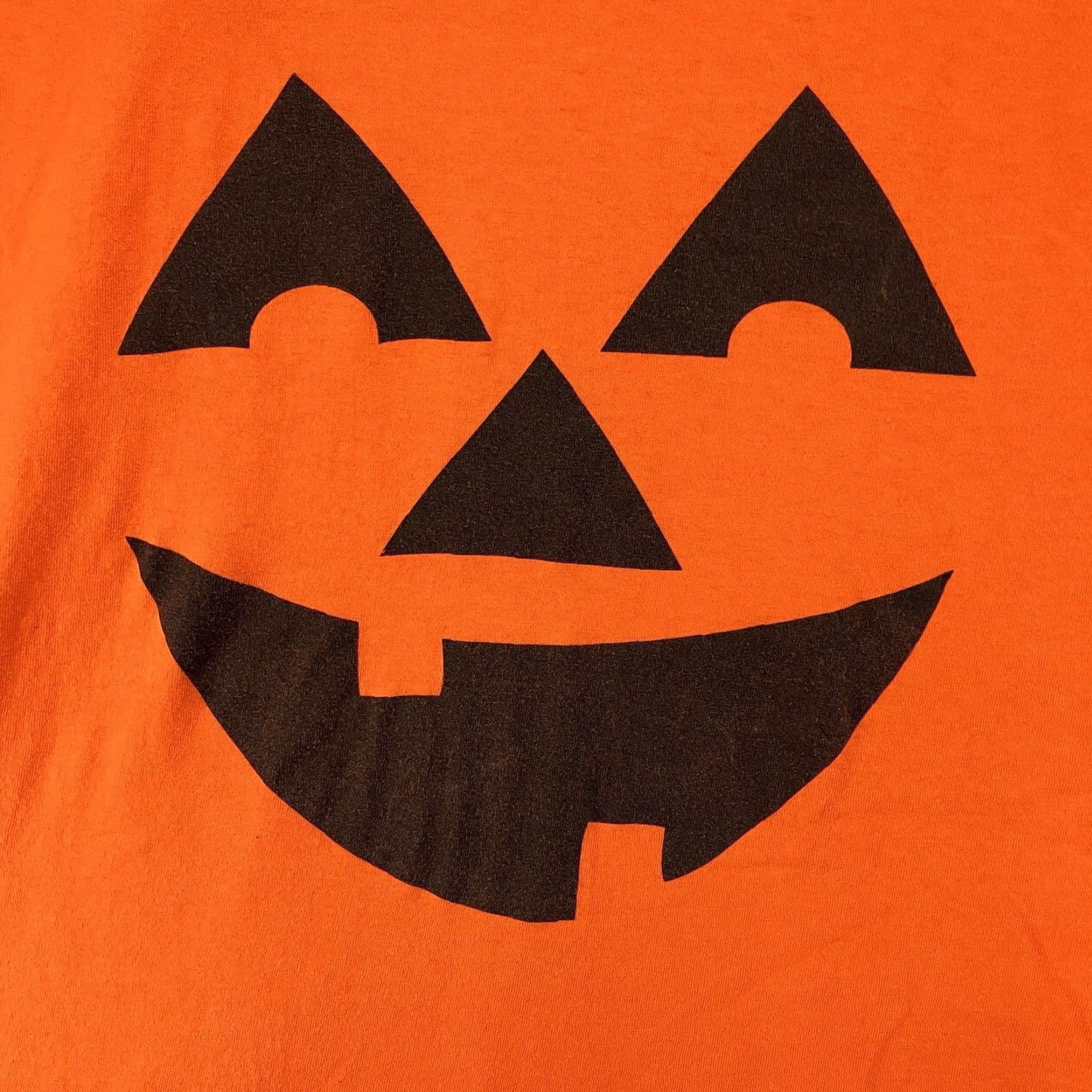 Gildan VINTAGE Gildan Halloween Pumpkin Shirt Mens Large Orange T-Shirt Crew Neck Short Sleeve Graphic Print 2000s Party Retro Jack O'Lantern Size US L / EU 52-54 / 3 - 3 Thumbnail