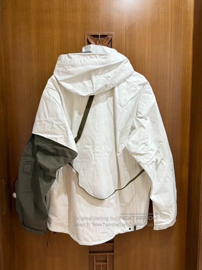 Acronym Acronym Charge coat Size US L / EU 52-54 / 3 - 2 Thumbnail