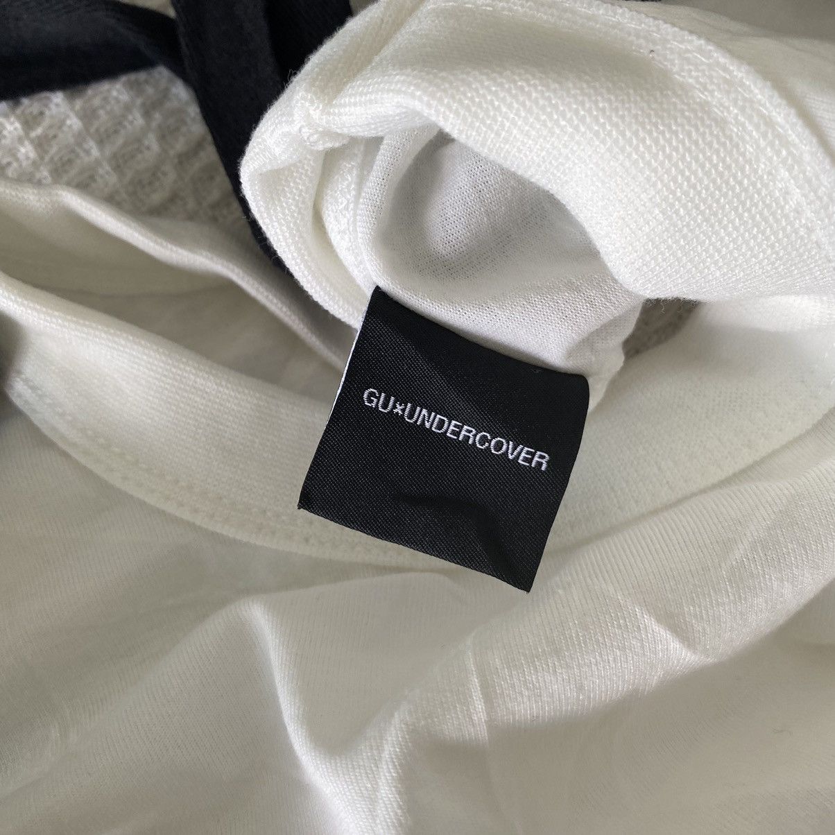 GU × Undercover Undercover Bondage Style x GU Japanese Brand ERD GRUNGE TEE Size US S / EU 44-46 / 1 - 5 Thumbnail