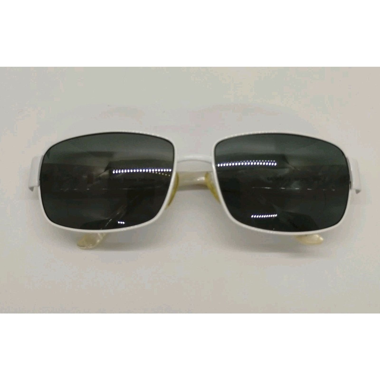 Vintage Elizabeth Arden Eyeglass Sunglass Frames EA5070 Pearl/White Size ONE SIZE - 7 Thumbnail