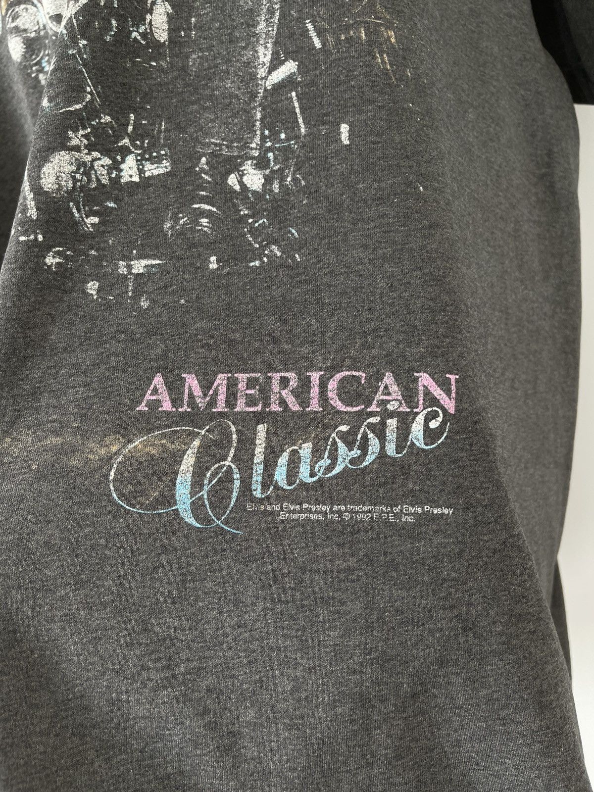 Band Tees Vintage 1992 Elvis Presley American Classic Hanes T-shirt Size US XL / EU 56 / 4 - 6 Thumbnail