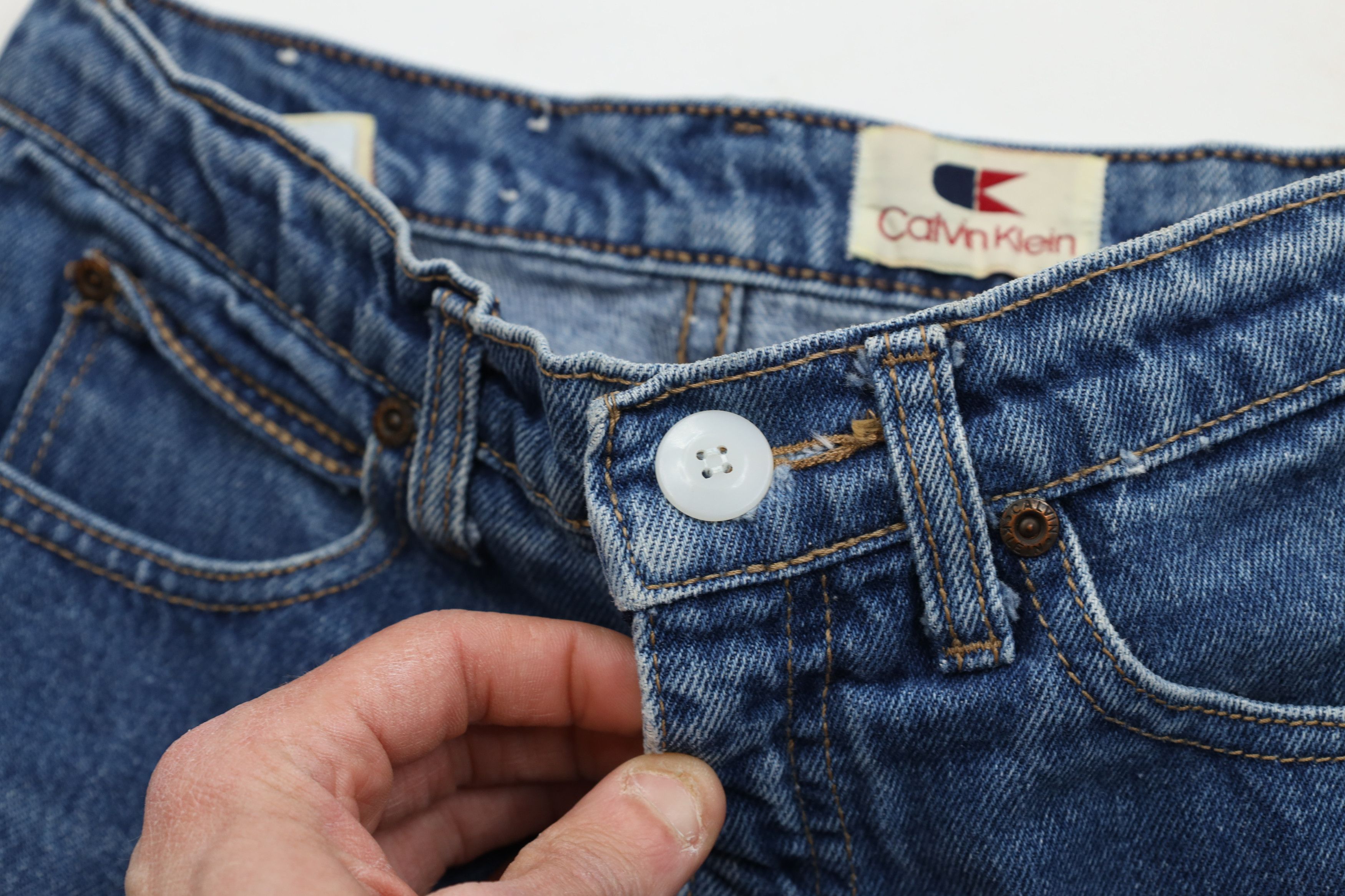Calvin Klein Vintage 80s Calvin Klein Unhemmed Relaxed Fit Jeans Blue USA Size 32" / US 10 / IT 46 - 9 Thumbnail