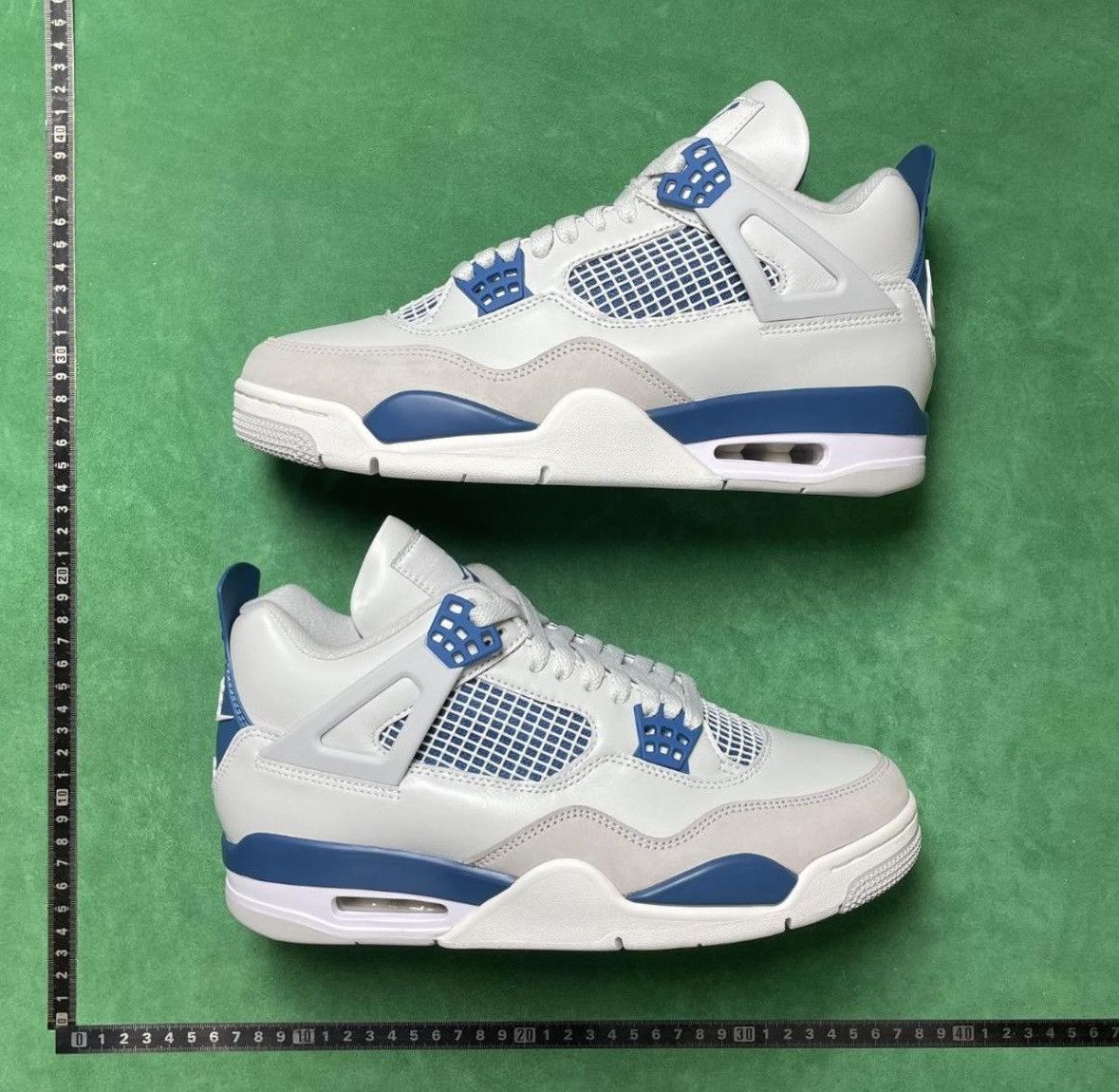 Jordan Brand Air Jordan 4 OG ‘Military Blue’ sneakers - authentic Size US 11 / EU 44 - 2 Thumbnail