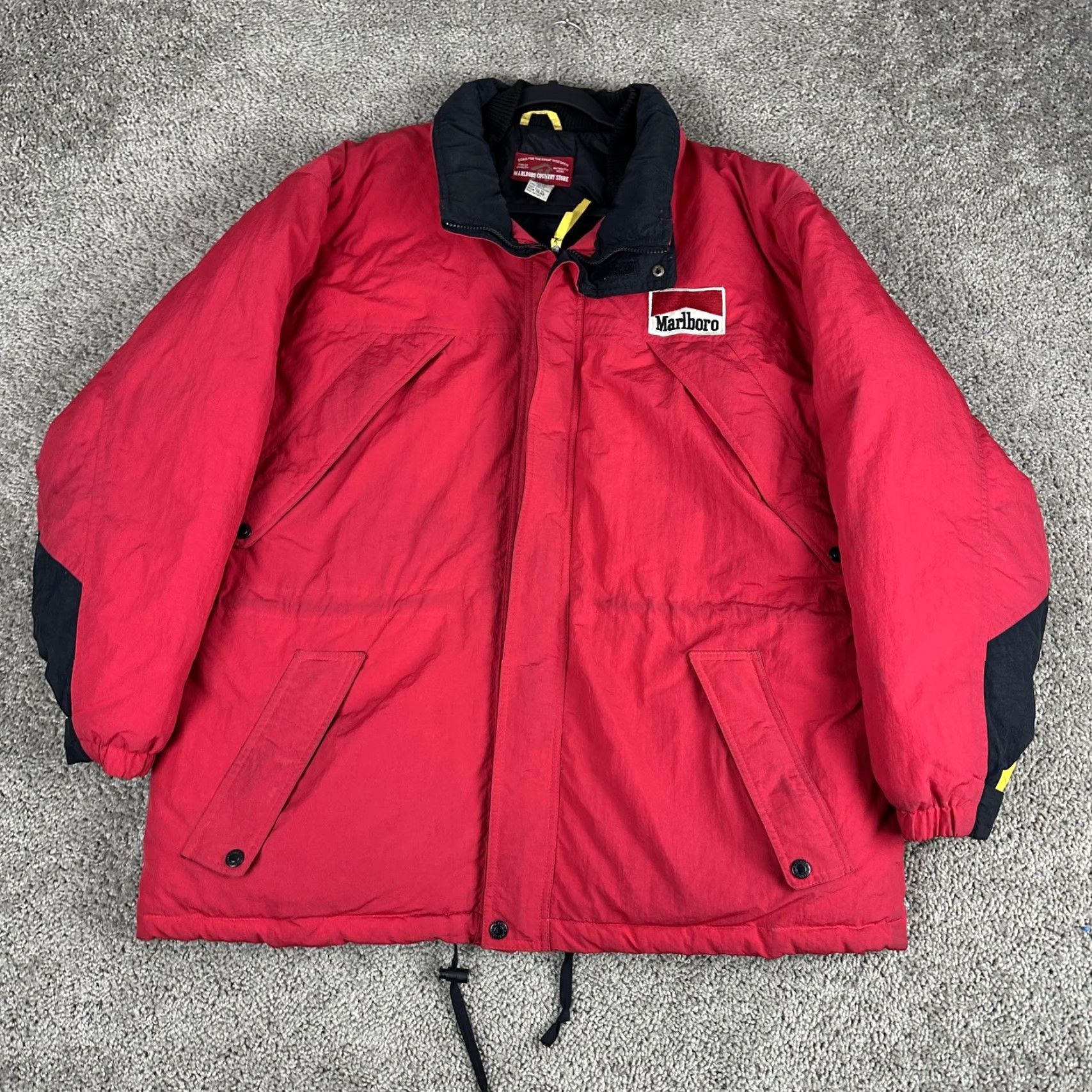 Marlboro VINTAGE Marlboro Country Store Jacket Mens XL Red Down Puffer Coat Outdoors 90s MCS 75158 1990s Winter Size US XL / EU 56 / 4 - 2 Thumbnail