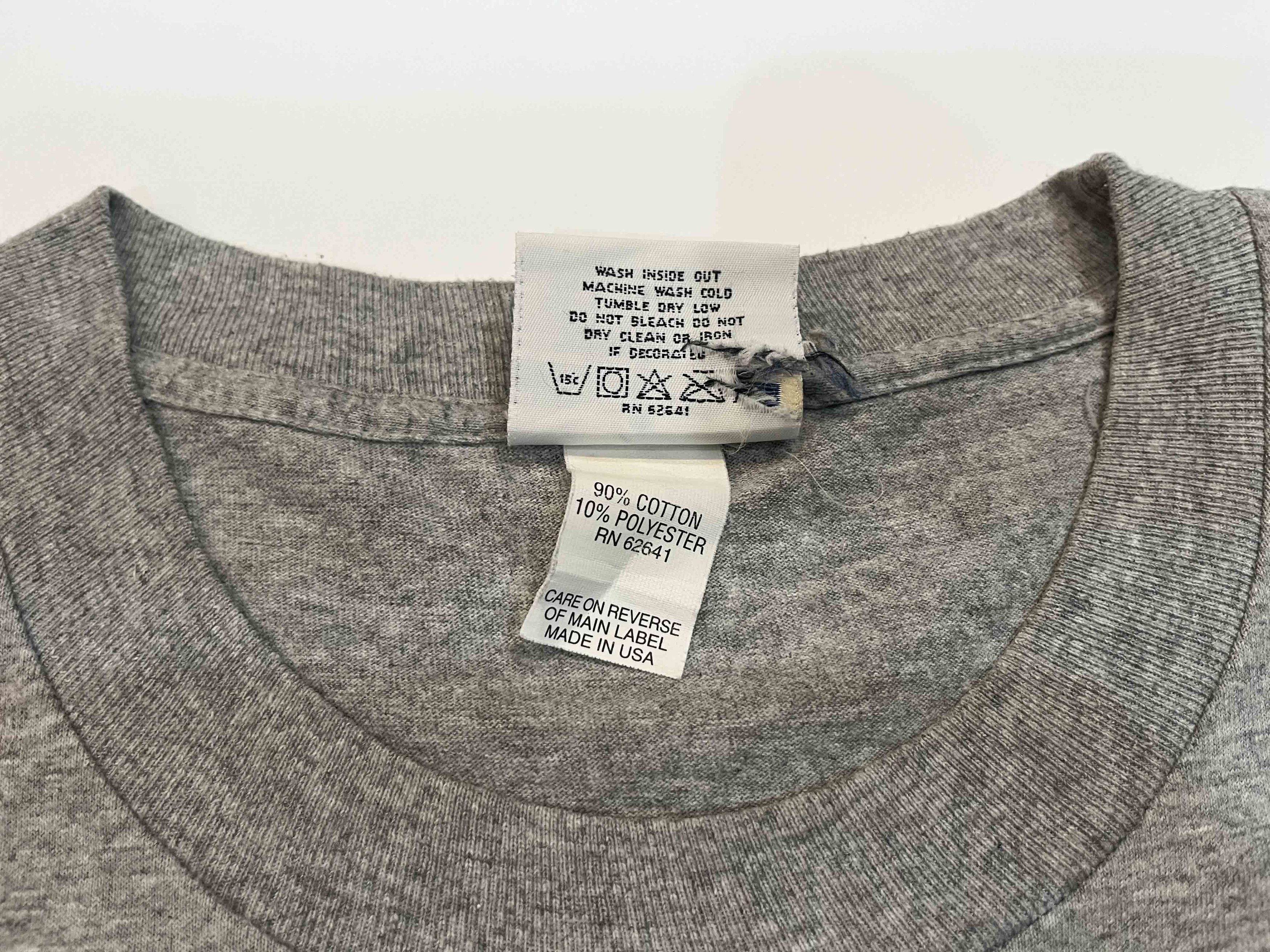 Lee × NCAA × Vintage Vintage Lee Nutmeg NCAA Washington Huskies Football T-Shirt Size US M / EU 48-50 / 2 - 4 Thumbnail