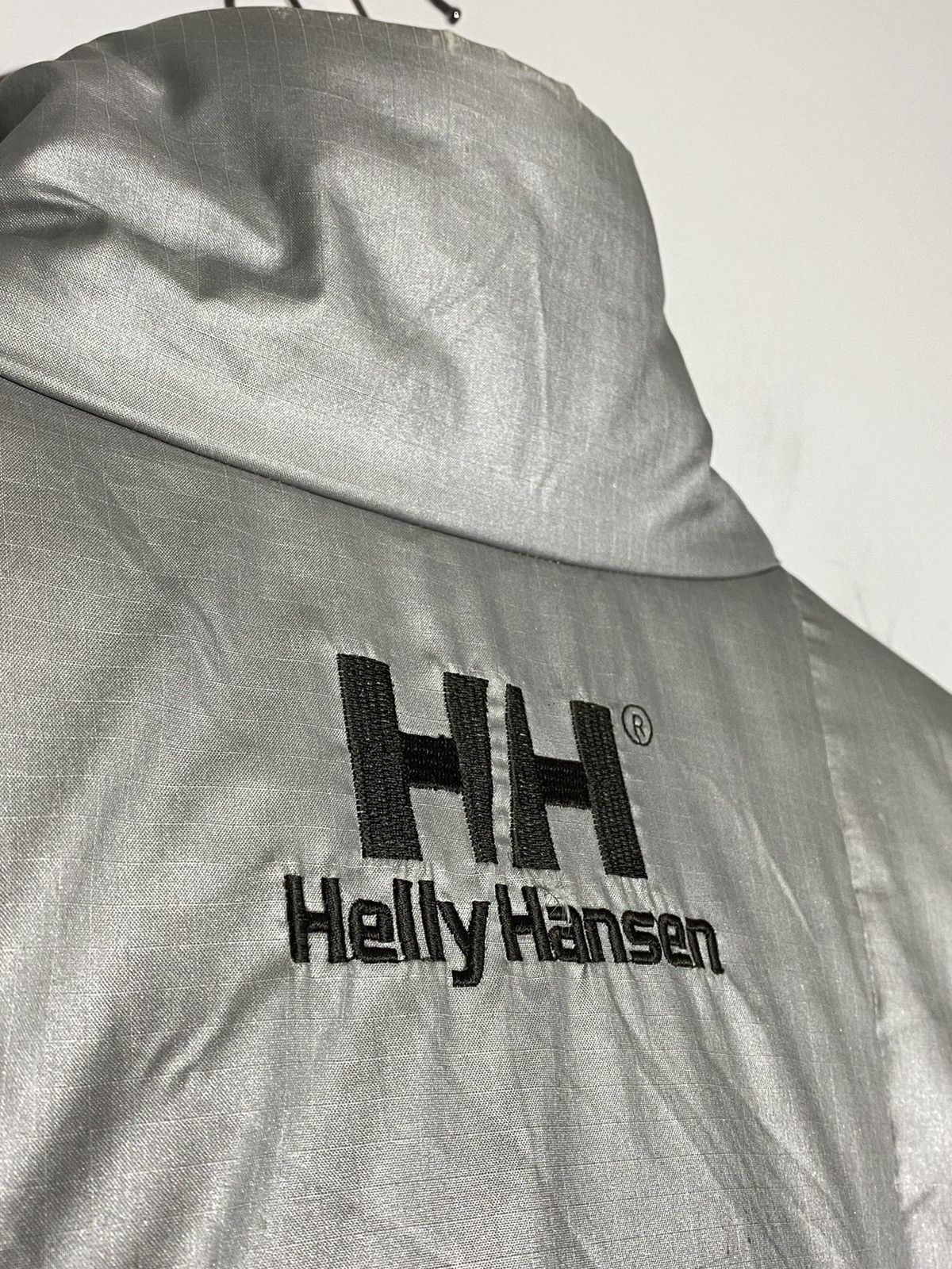 Helly Hansen Vintage 90s Helly Hansen Y2K streetwear style down jacket Size US S / EU 44-46 / 1 - 4 Thumbnail