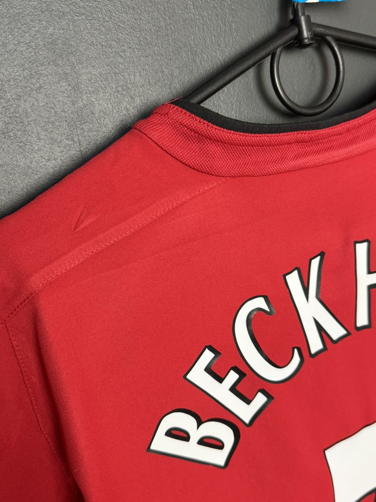 Nike Manchester United 02/04 Home Beckham Football Jersey Size US M / EU 48-50 / 2 - 11 Thumbnail