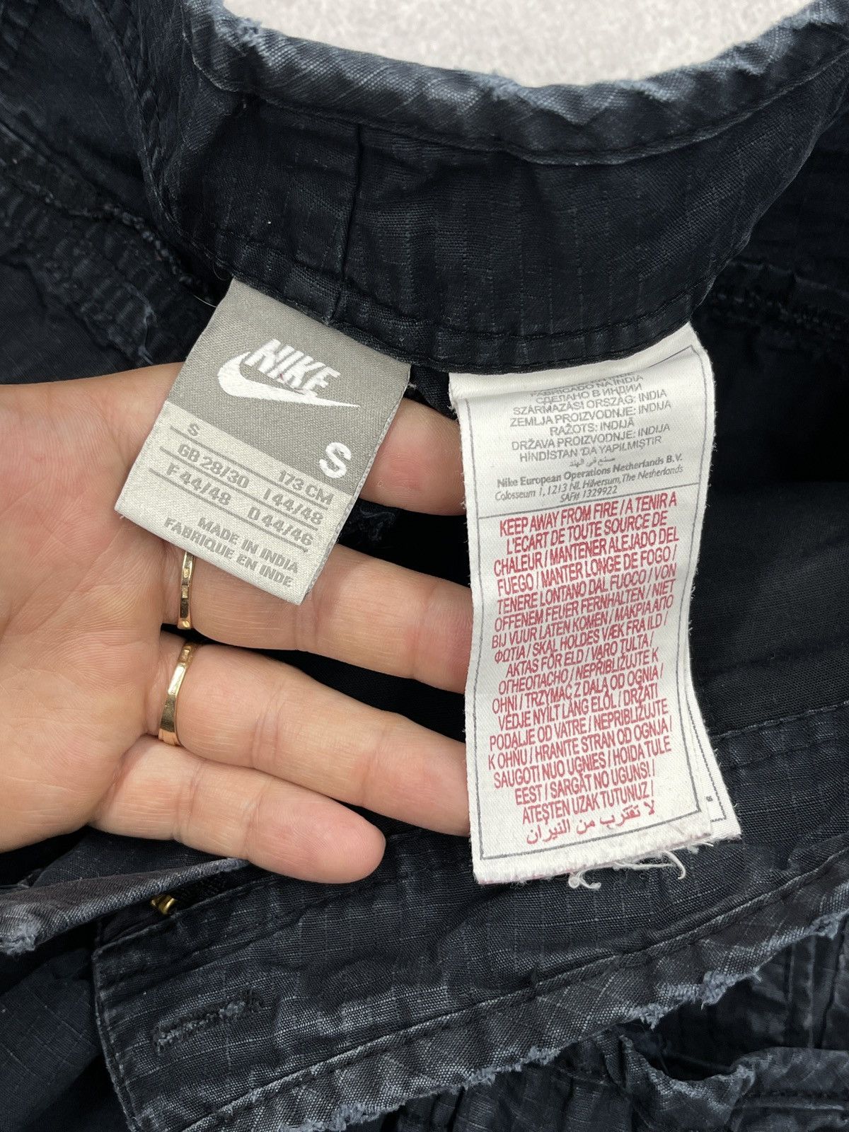 Nike Vintage Nike Cargo Distressed Pants Navy Drill Y2K ACG TN Size US 30 / EU 46 - 14 Thumbnail