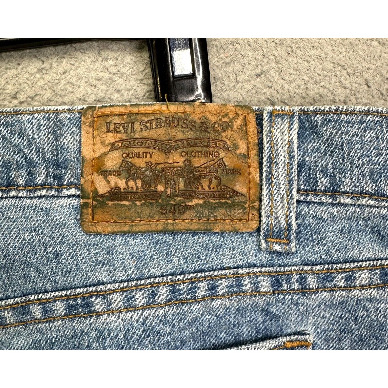 Levi's VINTAGE Levi's 540 Jeans Mens 40X32 Blue Relaxed Straight Fit Orange Tab USA Made Jeans Mens 40X32 Blue Relaxed Straight Orange Tab USA Made Size US 40 / EU 56 - 5 Thumbnail