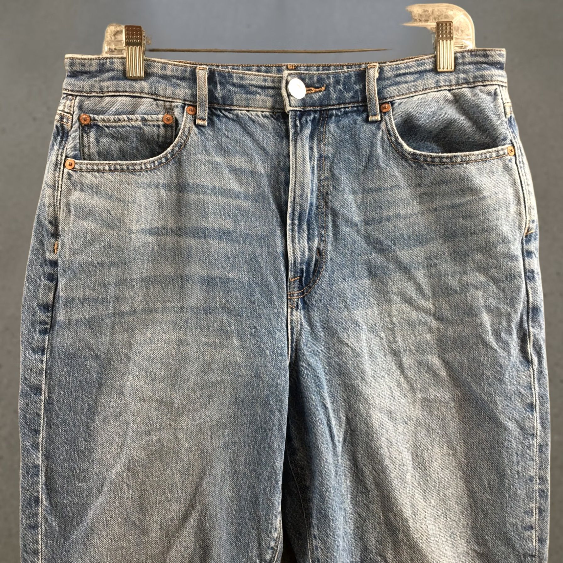 American Eagle Outfitters American Eagle Jeans Womens 14 Short Straight Blue Denim Zip Fly Distressed 90s Size 36" / US 14 / IT 50 - 1 Thumbnail