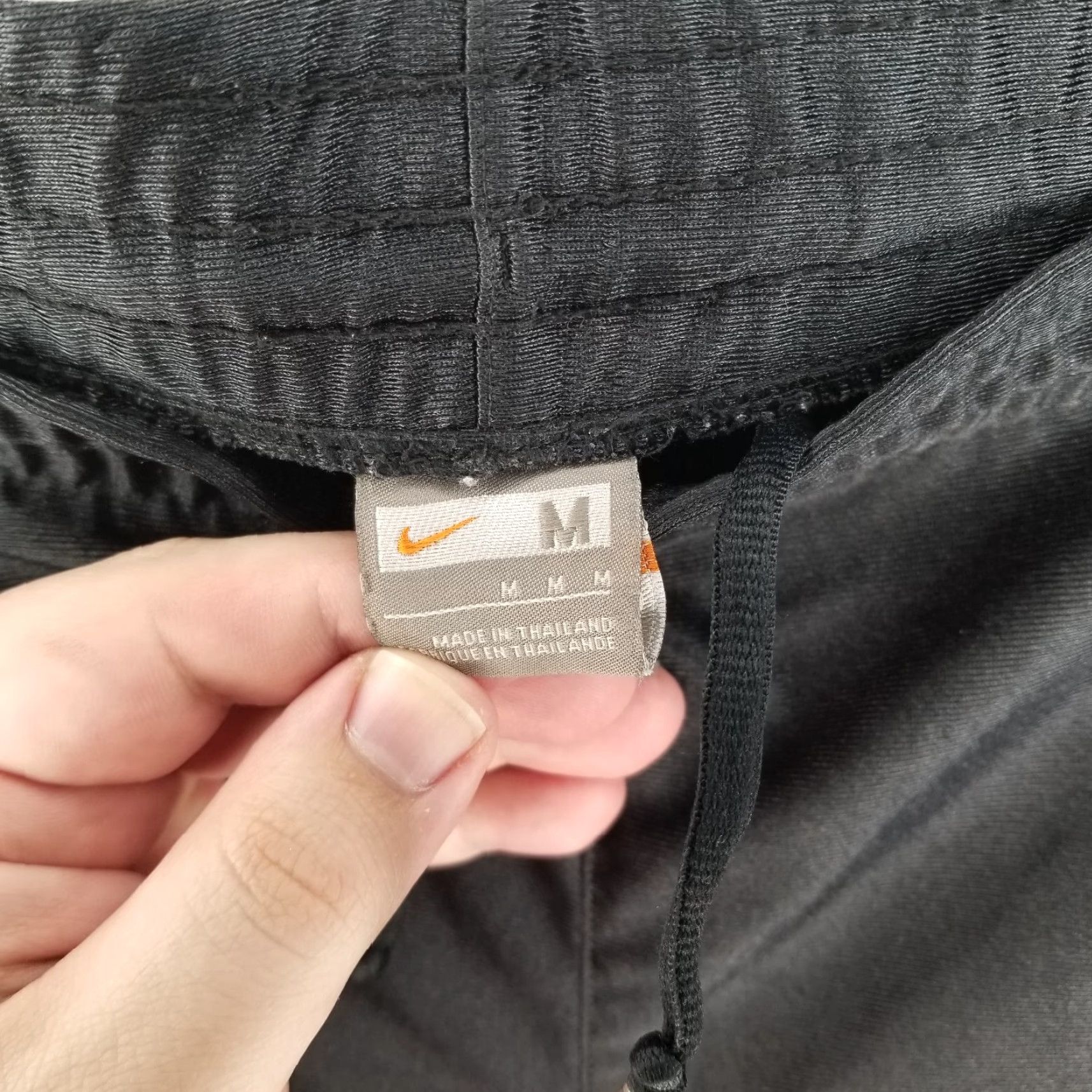 Nike Nike Athletic Shorts Mens Black Size M Activewear Regular Size US 31 - 3 Thumbnail